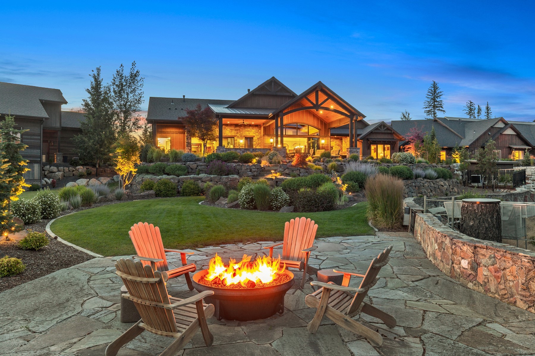  Rare Custom Retreat at Hayden Lake - 物件實景