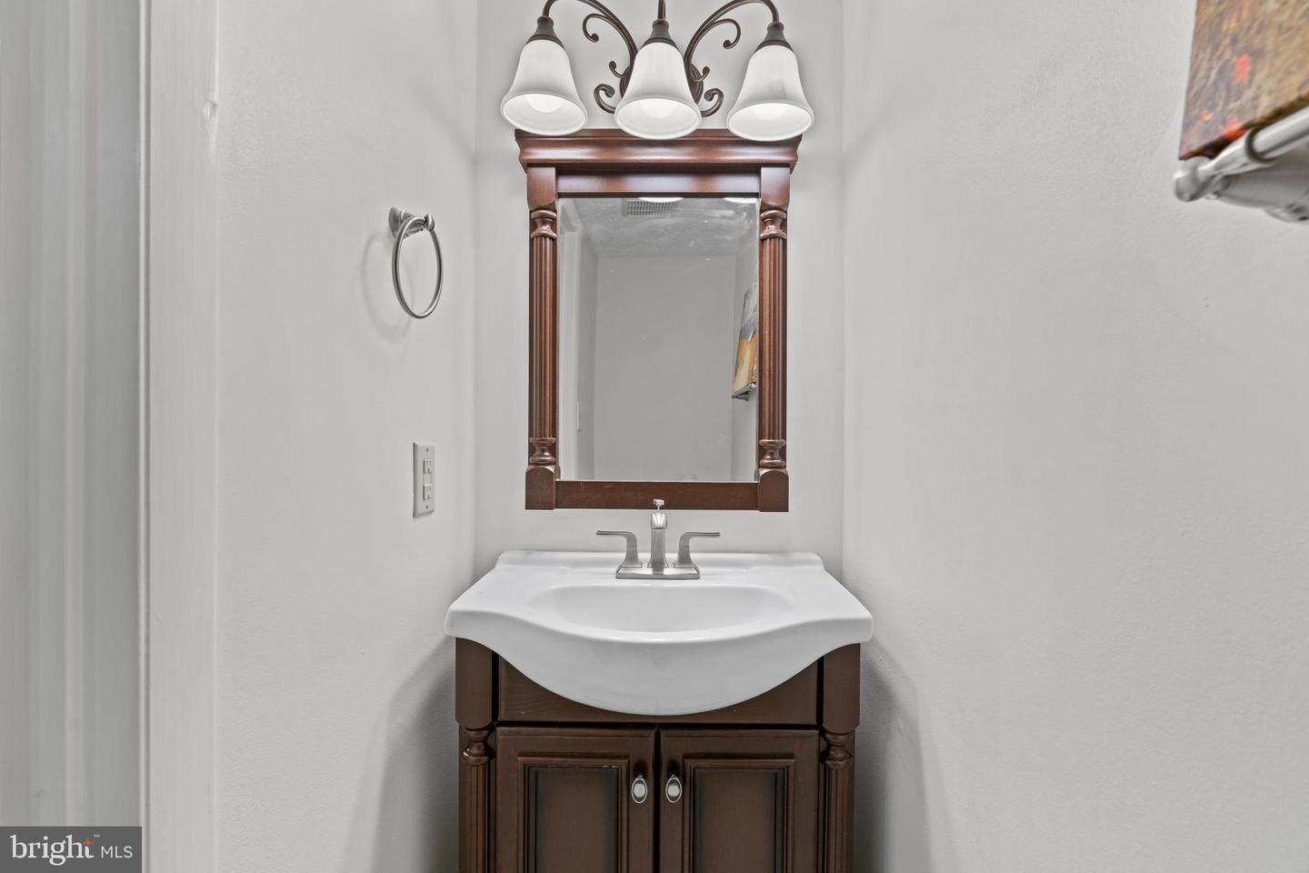 Annapolis, Maryland, 21409, United States, 3 Bedrooms Bedrooms, ,3 BathroomsBathrooms,Residential,For Sale,1988128