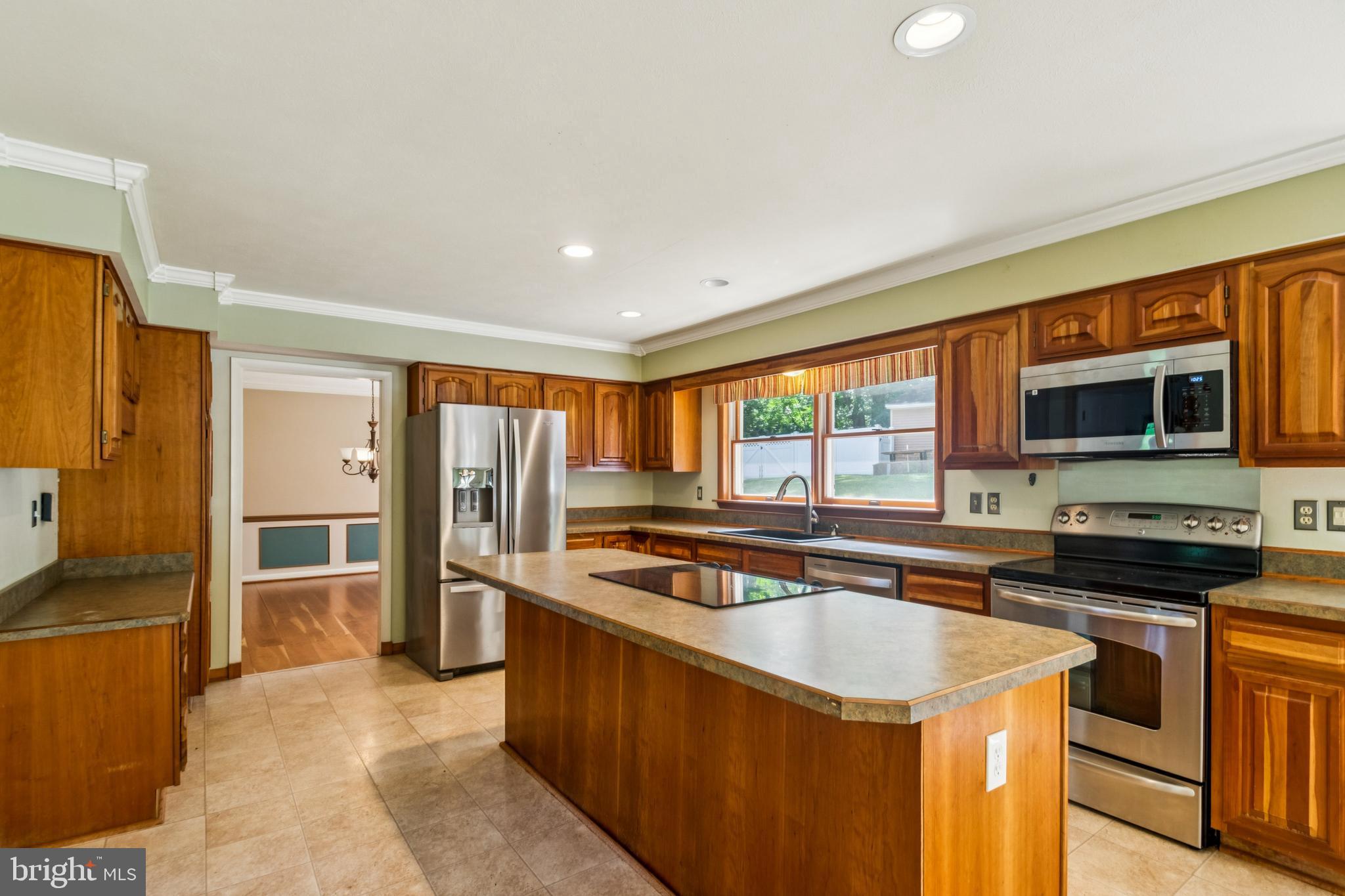 Crownsville, Maryland, 21032, United States, 5 Bedrooms Bedrooms, ,3 BathroomsBathrooms,Residential,For Sale,1922102