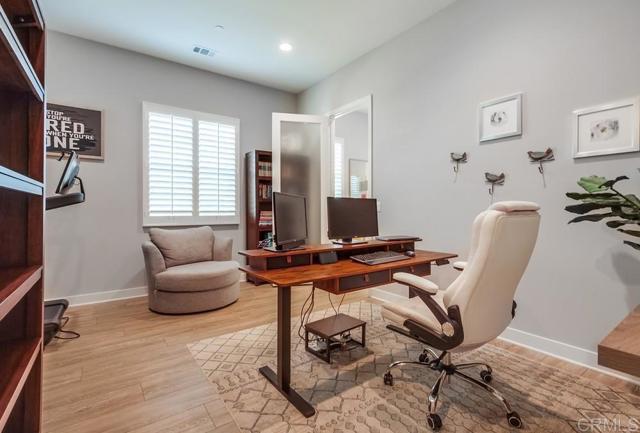 San Marcos, California, 92069, United States, 4 Bedrooms Bedrooms, ,5 BathroomsBathrooms,Residential,For Sale,1987036