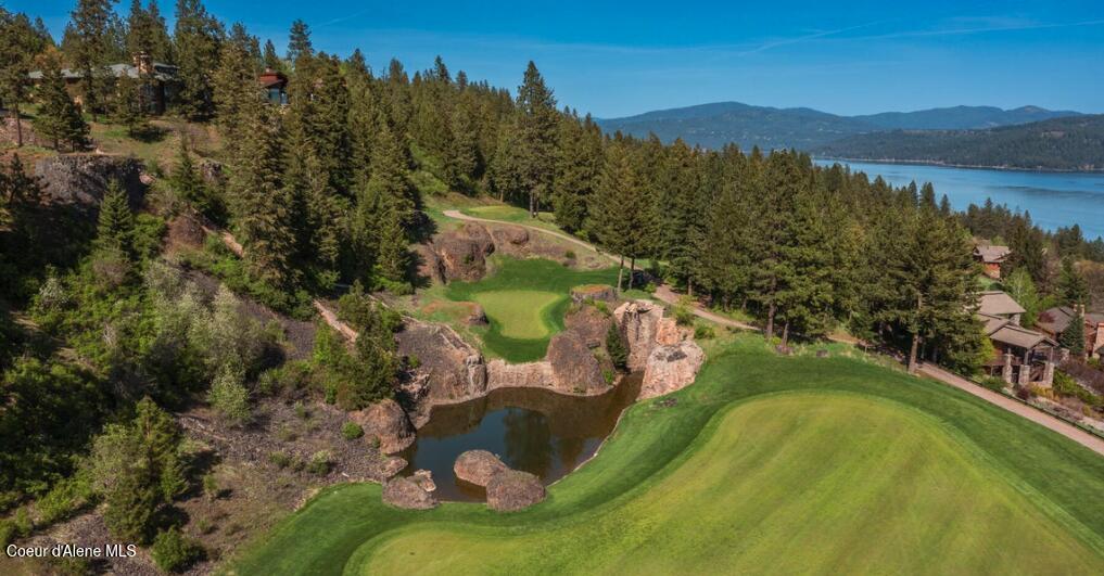 Coeur d'Alene, Idaho, 83814, United States, 4 Bedrooms Bedrooms, ,4 BathroomsBathrooms,Residential,For Sale,1909432