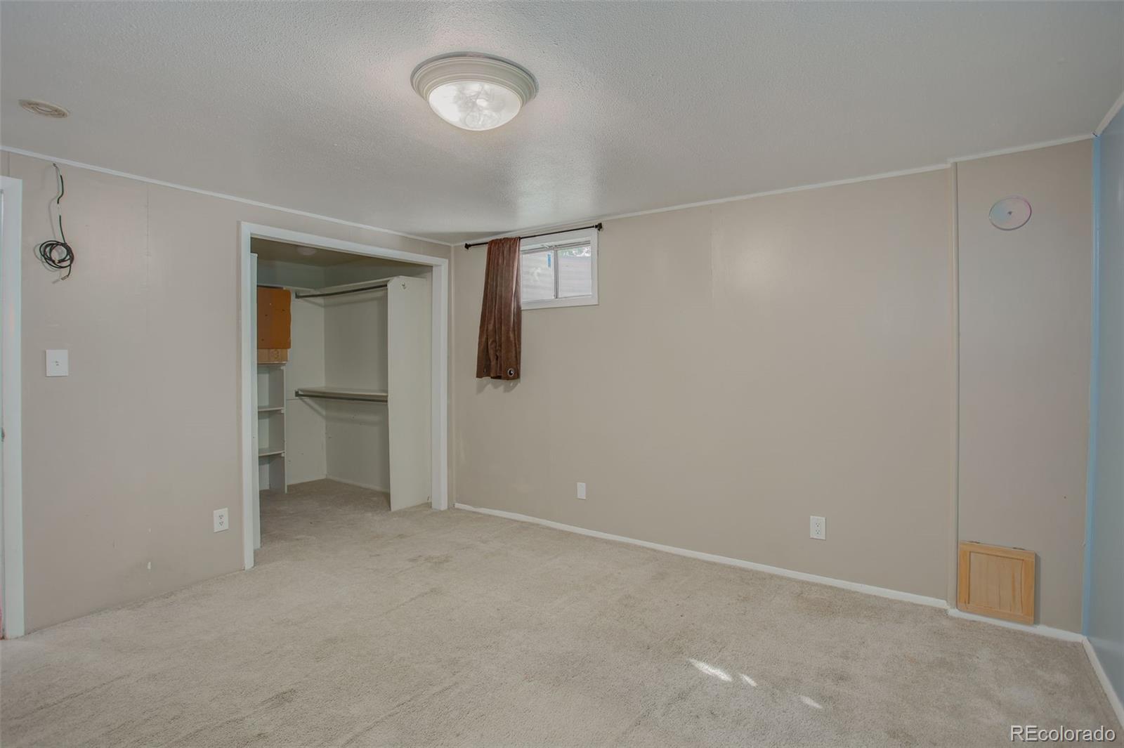 Arvada, Colorado, 80003, United States, 5 Bedrooms Bedrooms, ,1 BathroomBathrooms,Residential,For Sale,1956367