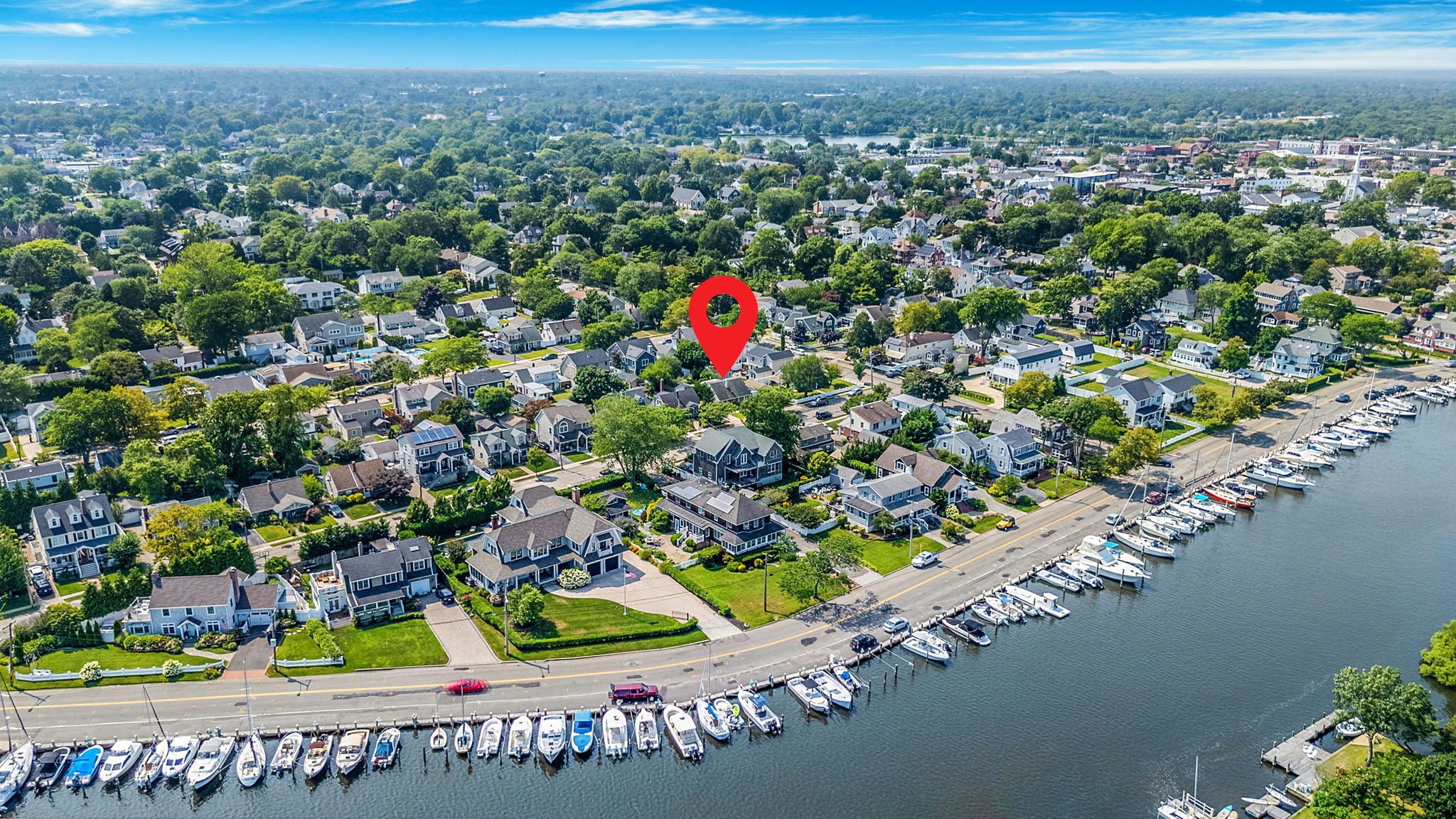 Babylon, New York, 11702, United States, 4 Bedrooms Bedrooms, ,2 BathroomsBathrooms,Residential,For Sale,1905620