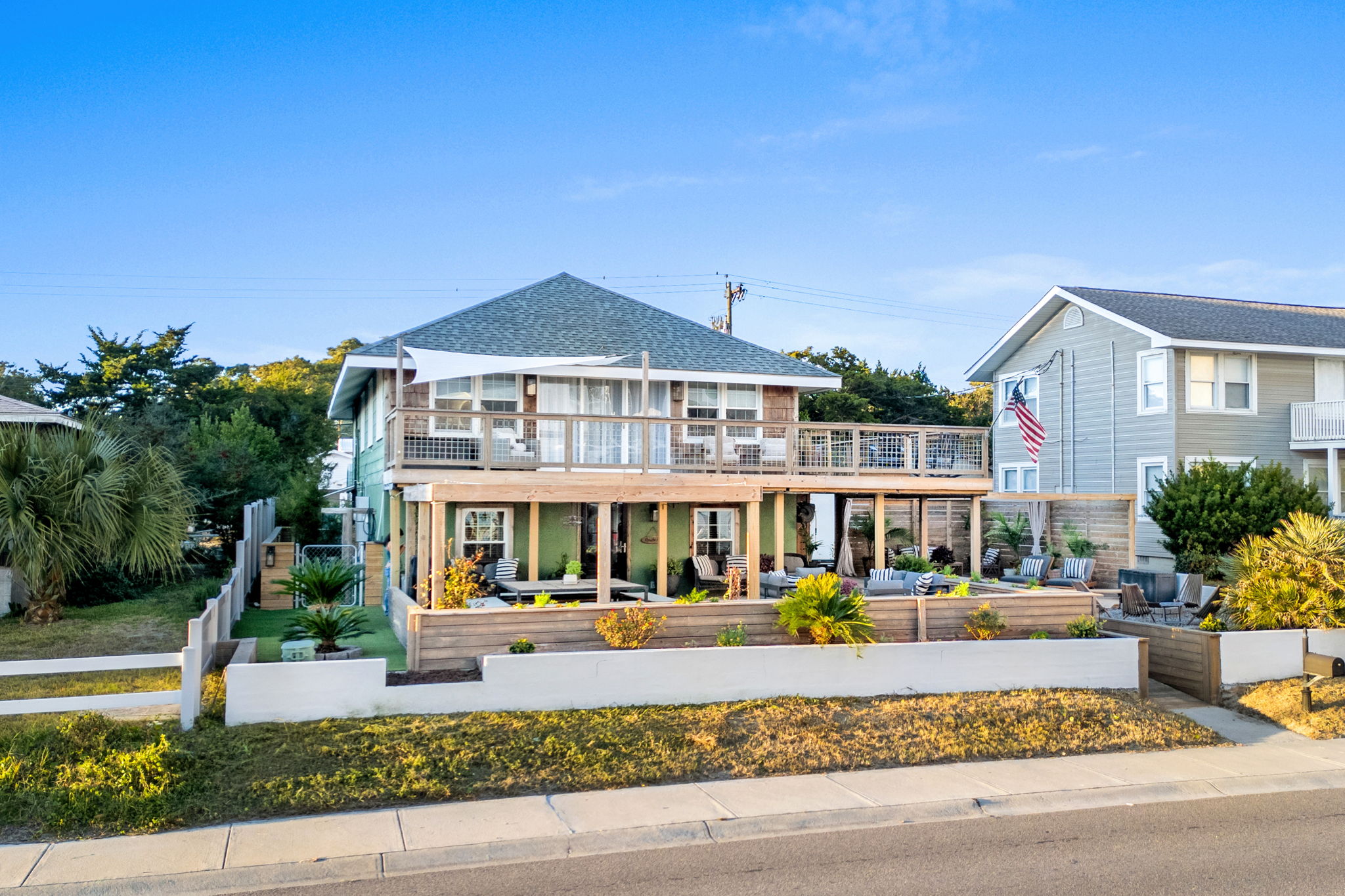 North Myrtle Beach, South Carolina, 29582, United States, 6 Bedrooms Bedrooms, ,3 BathroomsBathrooms,Residential,For Sale,1994221