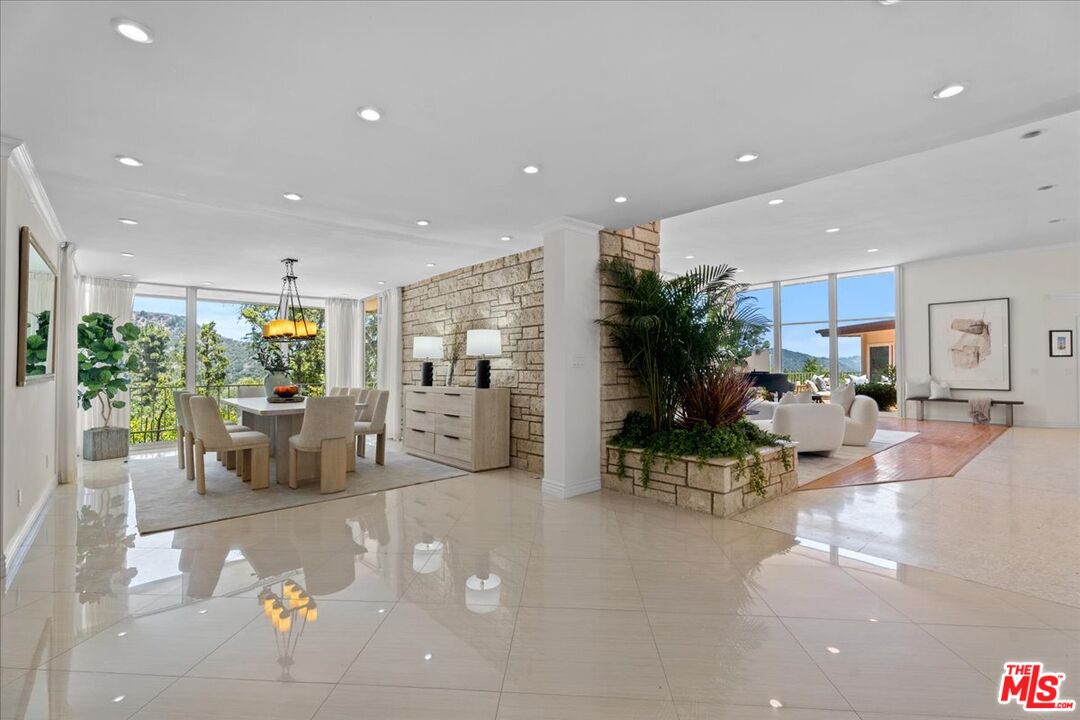 Los Angeles, California, 90077, United States, 4 Bedrooms Bedrooms, ,5 BathroomsBathrooms,Residential,For Sale,1862324
