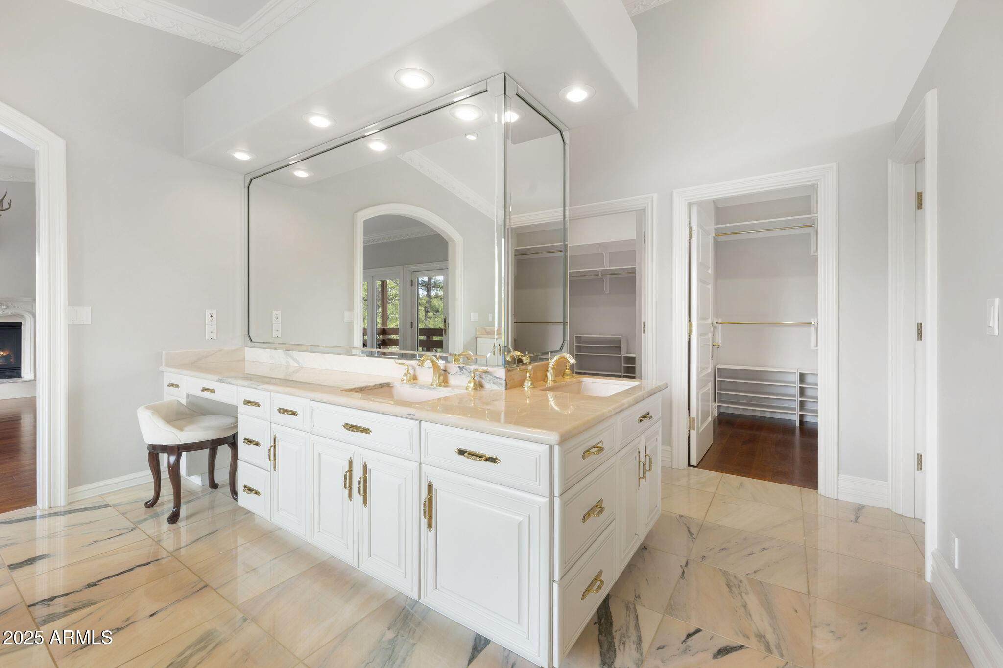 Munds Park, Arizona, 86017, United States, 5 Bedrooms Bedrooms, ,4 BathroomsBathrooms,Residential,For Sale,1932154