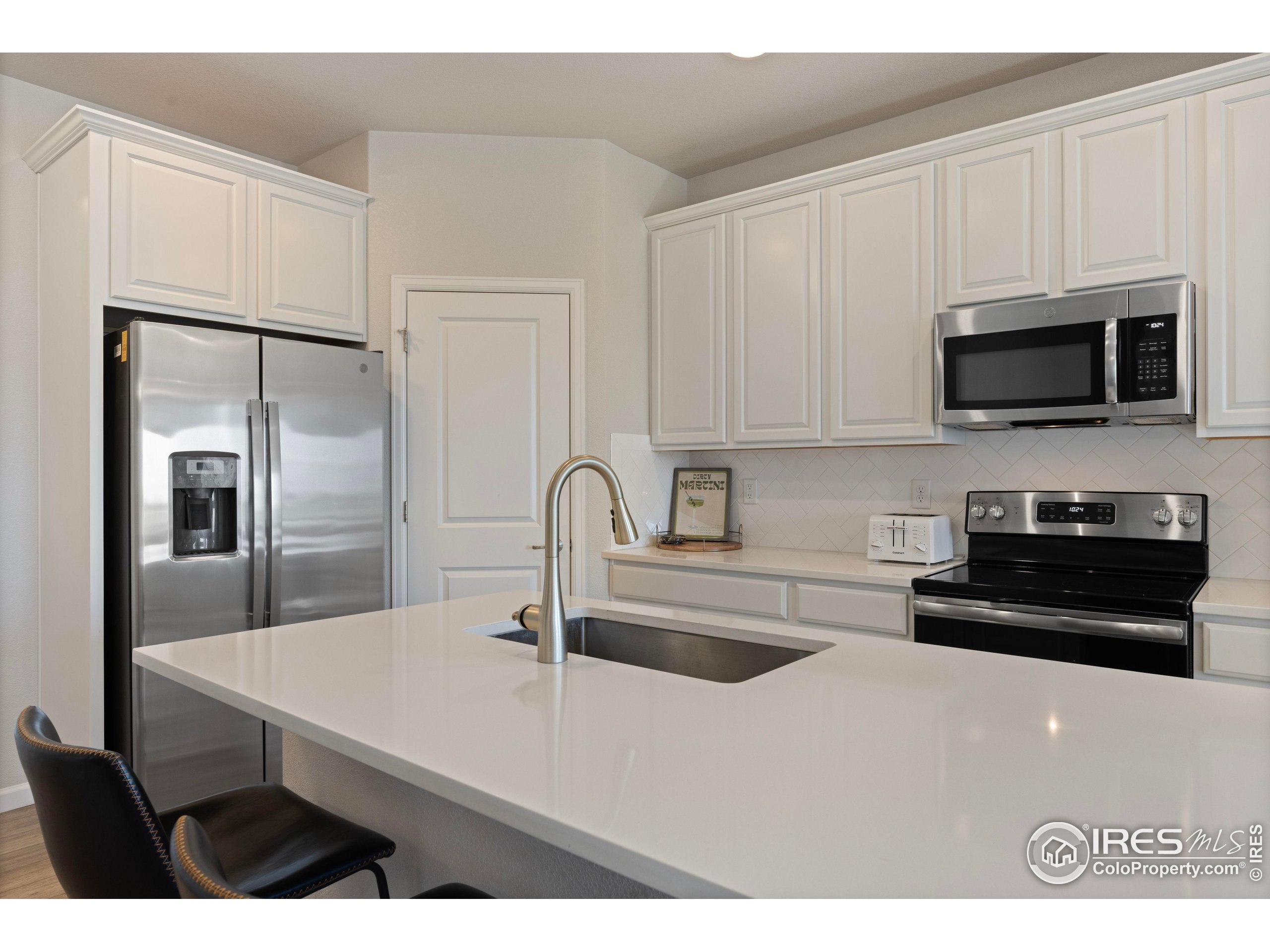Windsor, Colorado, 80550, United States, 2 Bedrooms Bedrooms, ,1 BathroomBathrooms,Residential,For Sale,1906534
