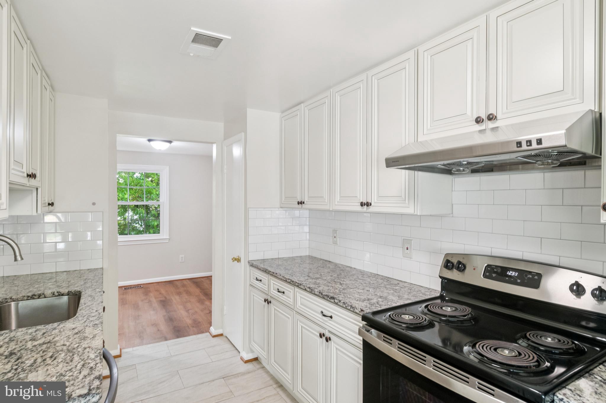 Gaithersburg, Maryland, 20878, United States, 3 Bedrooms Bedrooms, ,3 BathroomsBathrooms,Residential,For Sale,1889859