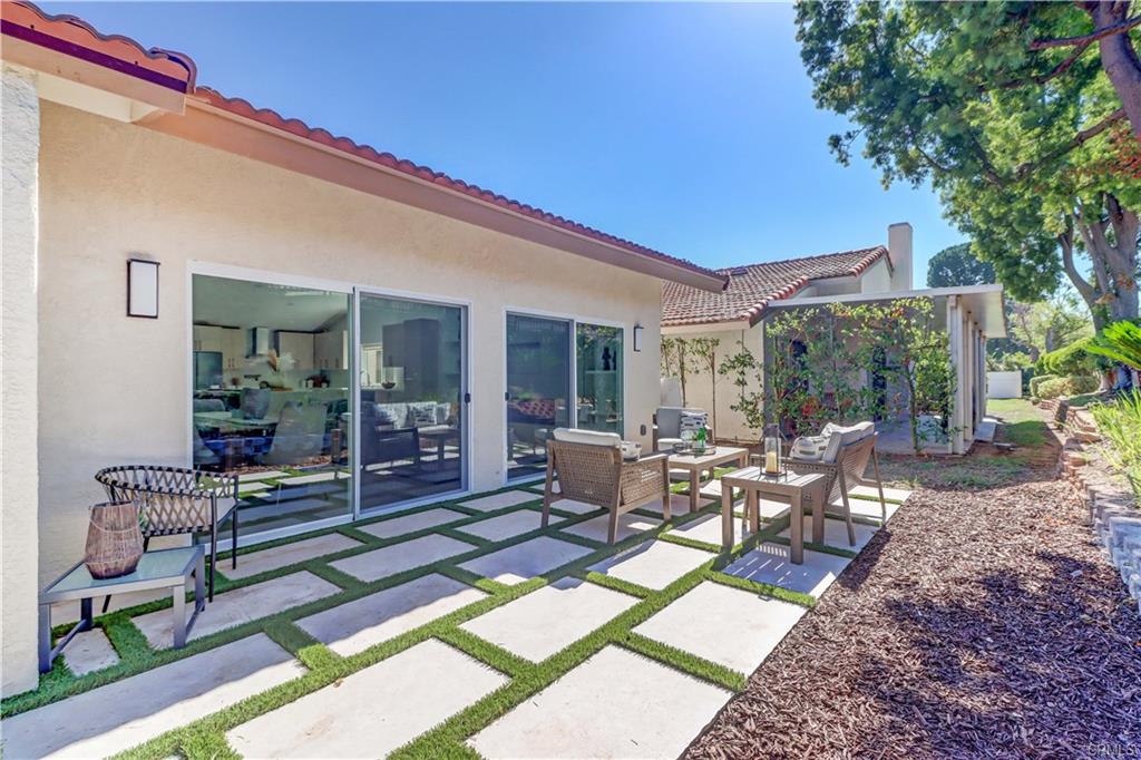 Laguna Woods, California, 92637, United States, 3 Bedrooms Bedrooms, ,1 BathroomBathrooms,Residential,For Sale,1987087