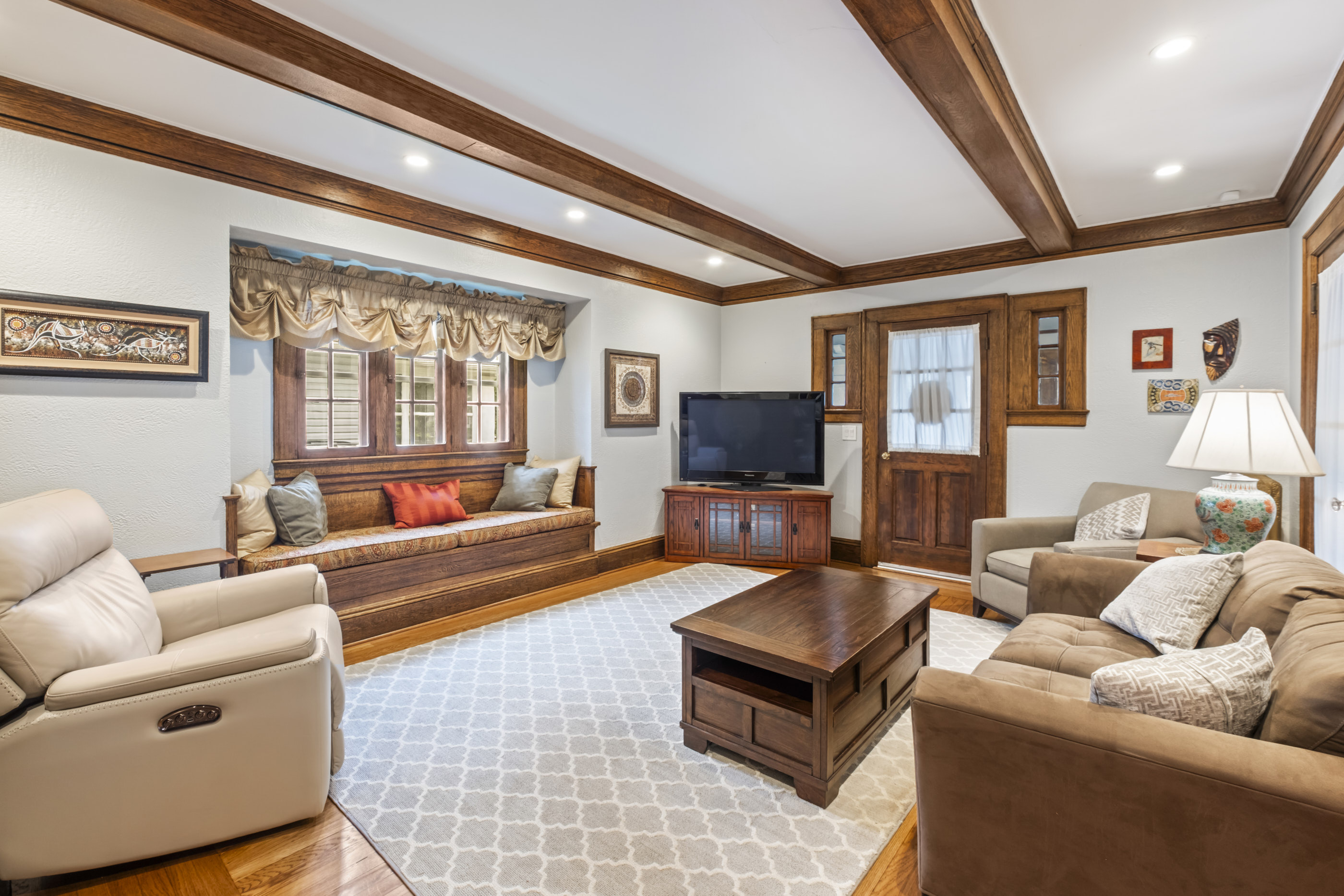 Bellerose Village, New York, 11001, United States, 3 Bedrooms Bedrooms, ,2 BathroomsBathrooms,Residential,For Sale,1974559