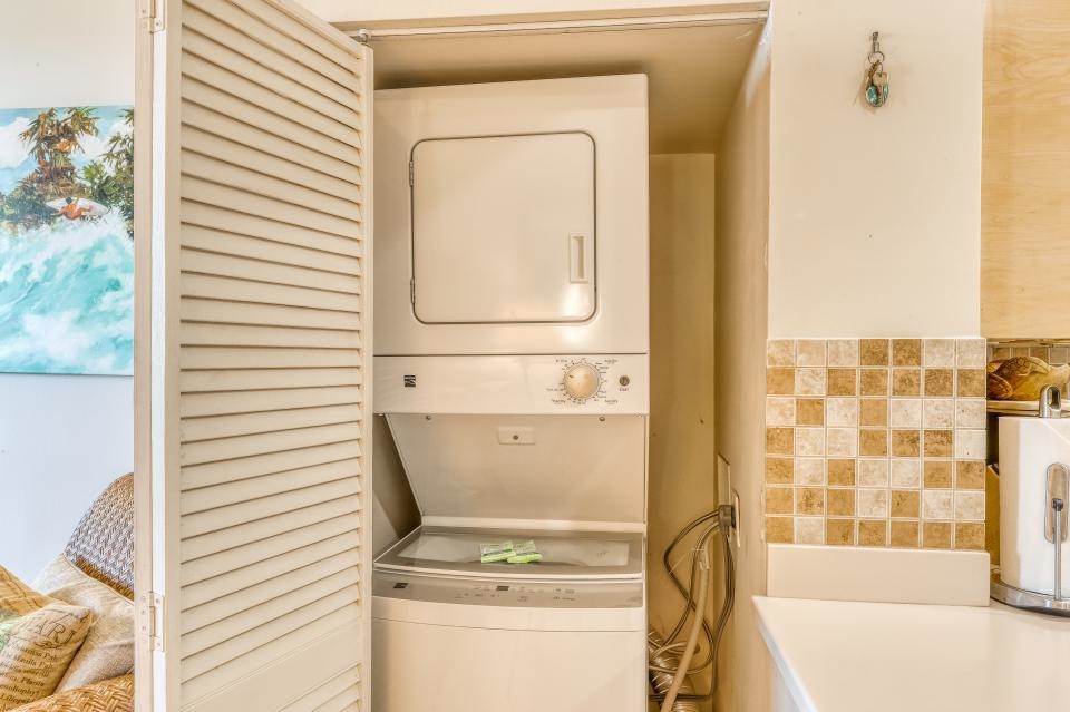 Lahaina, Hawaii, 96761, United States, 1 Bedroom Bedrooms, ,1 BathroomBathrooms,Residential,For Sale,1988241