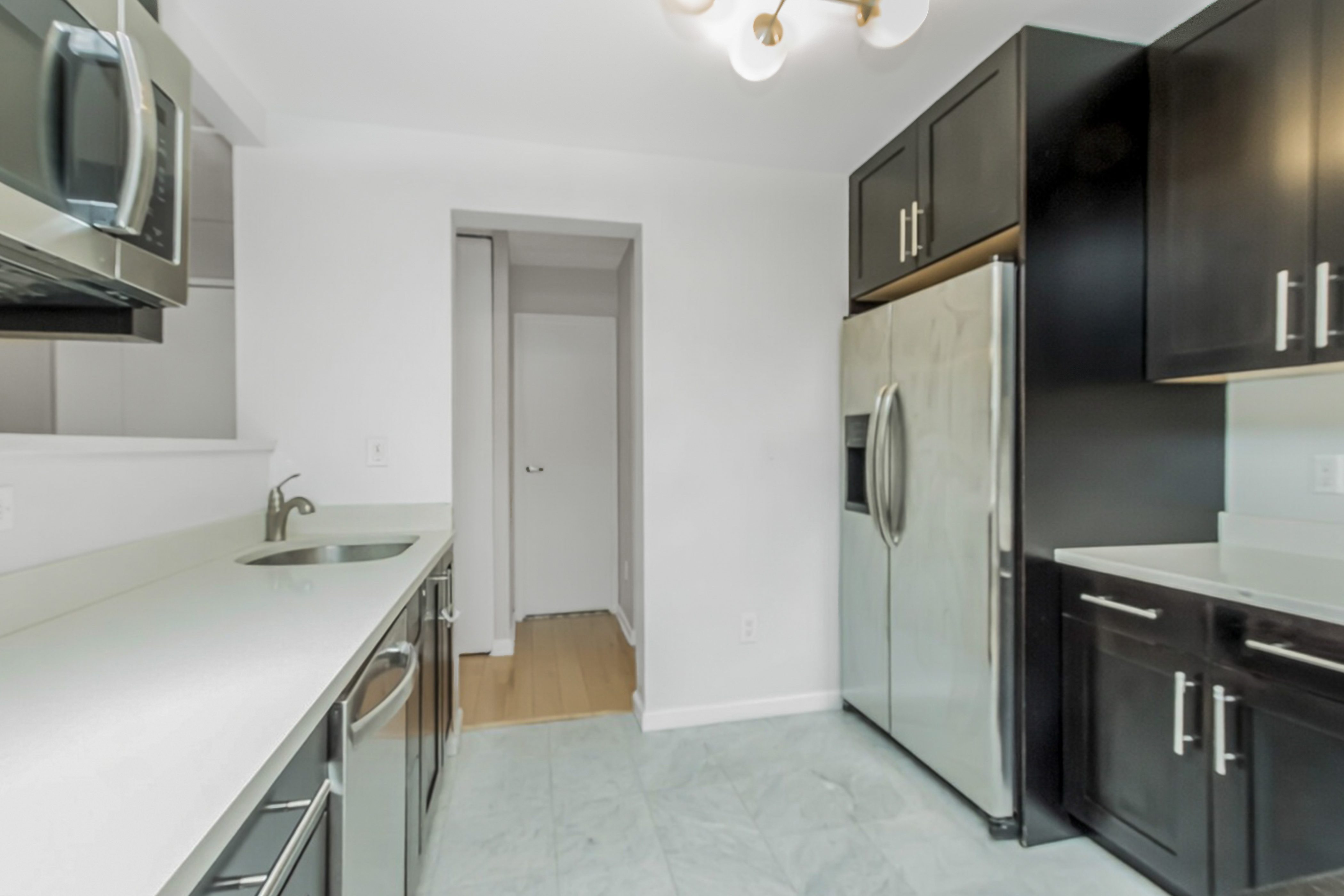  1155 Warburton Avenue - 物件實景