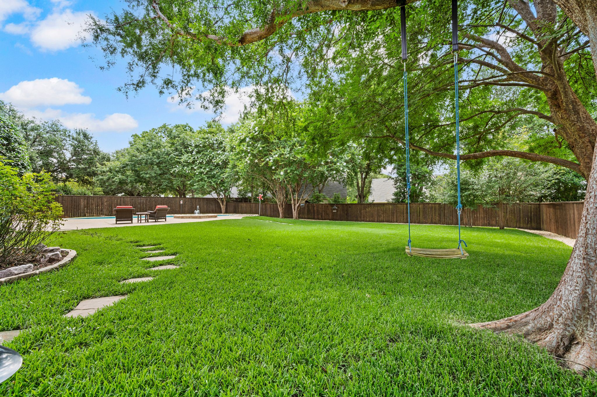  Timeless Elegance on Nearly Half an Acre in Prestigious Southlake Hills - 物件實景