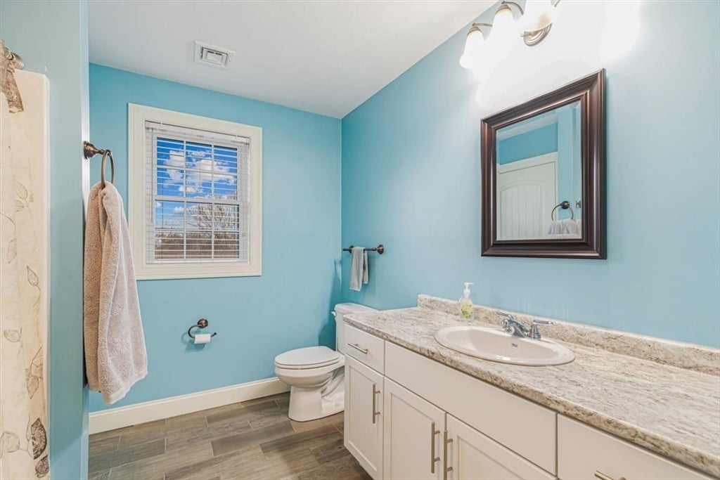 Plymouth, Massachusetts, 02360, United States, 4 Bedrooms Bedrooms, ,4 BathroomsBathrooms,Residential,For Sale,1979999