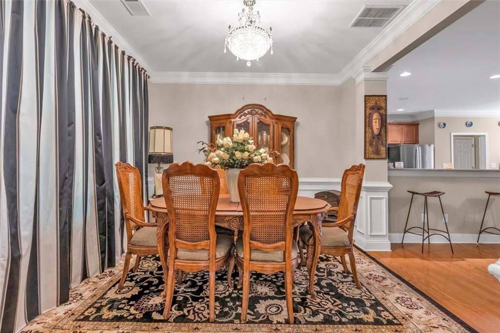 Commerce, Georgia, 30530, United States, 5 Bedrooms Bedrooms, ,4 BathroomsBathrooms,Residential,For Sale,1826945