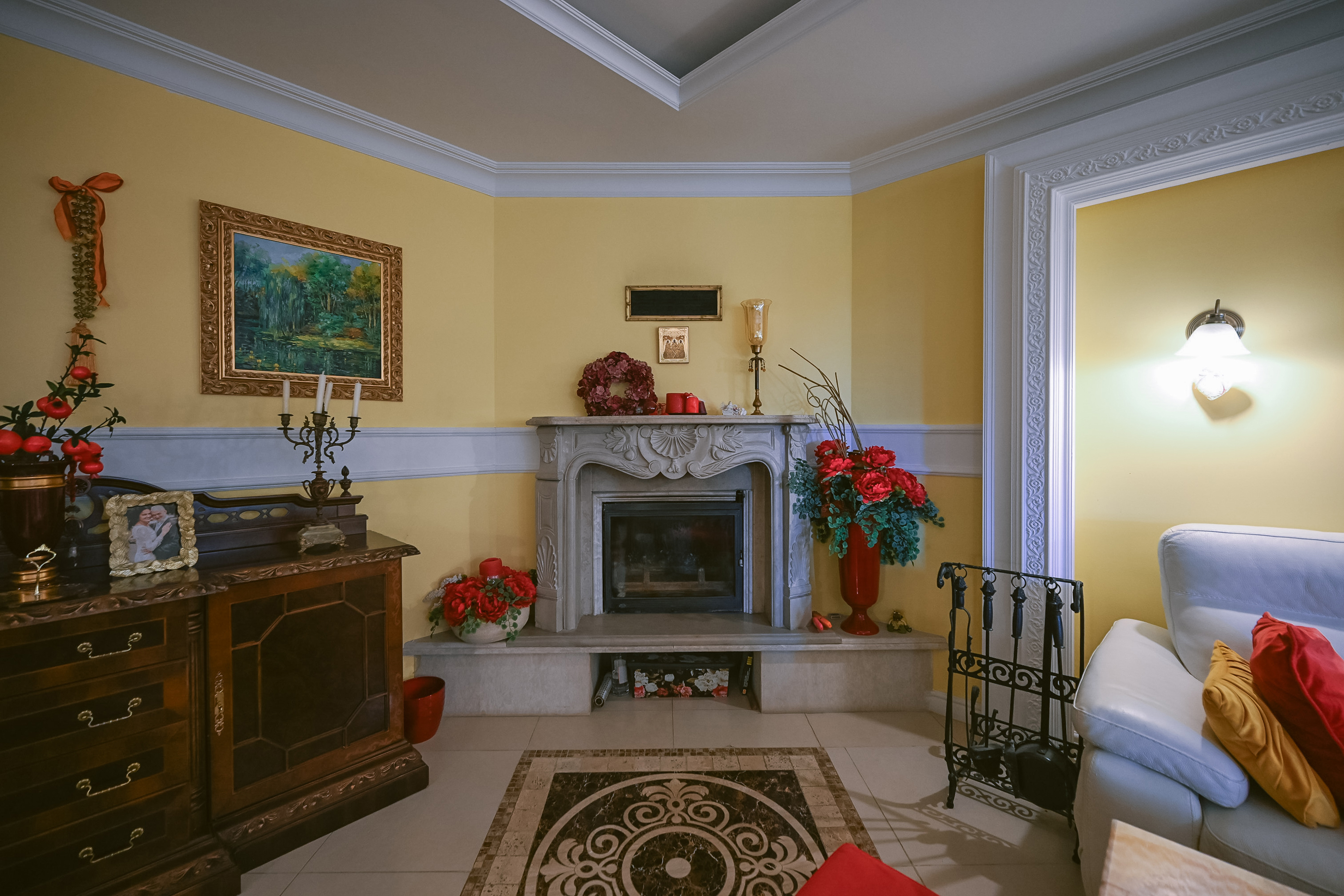  “La Conac” House, Versatile Estate with Heated Indoor Pool, Arad - 物件實景