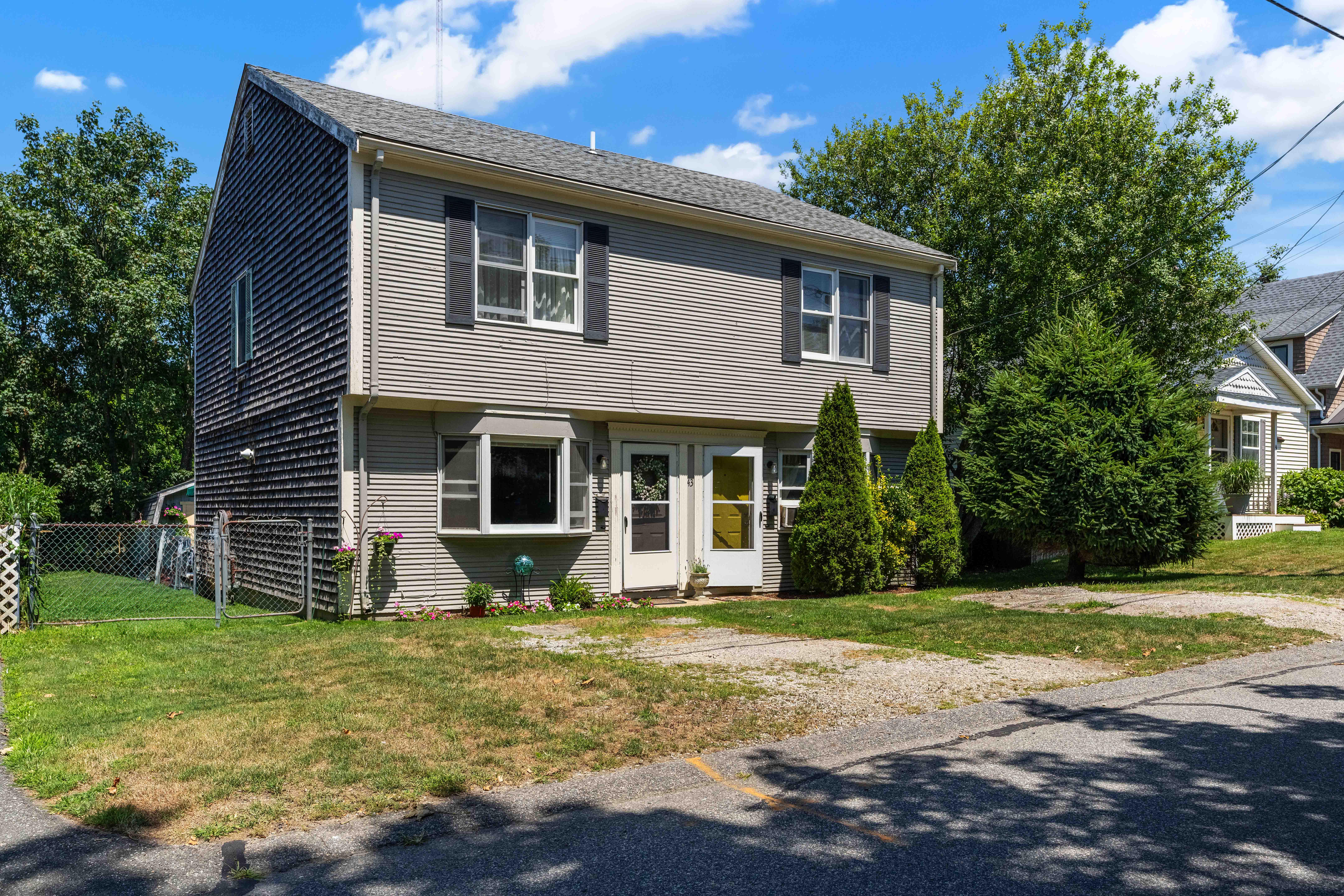 Newport, Rhode Island, 02840, United States, 4 Bedrooms Bedrooms, ,4 BathroomsBathrooms,Residential,For Sale,1904331