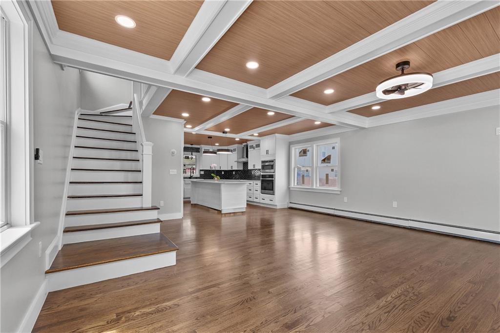Warwick, Rhode Island, 02889, United States, 3 Bedrooms Bedrooms, ,2 BathroomsBathrooms,Residential,For Sale,1937520