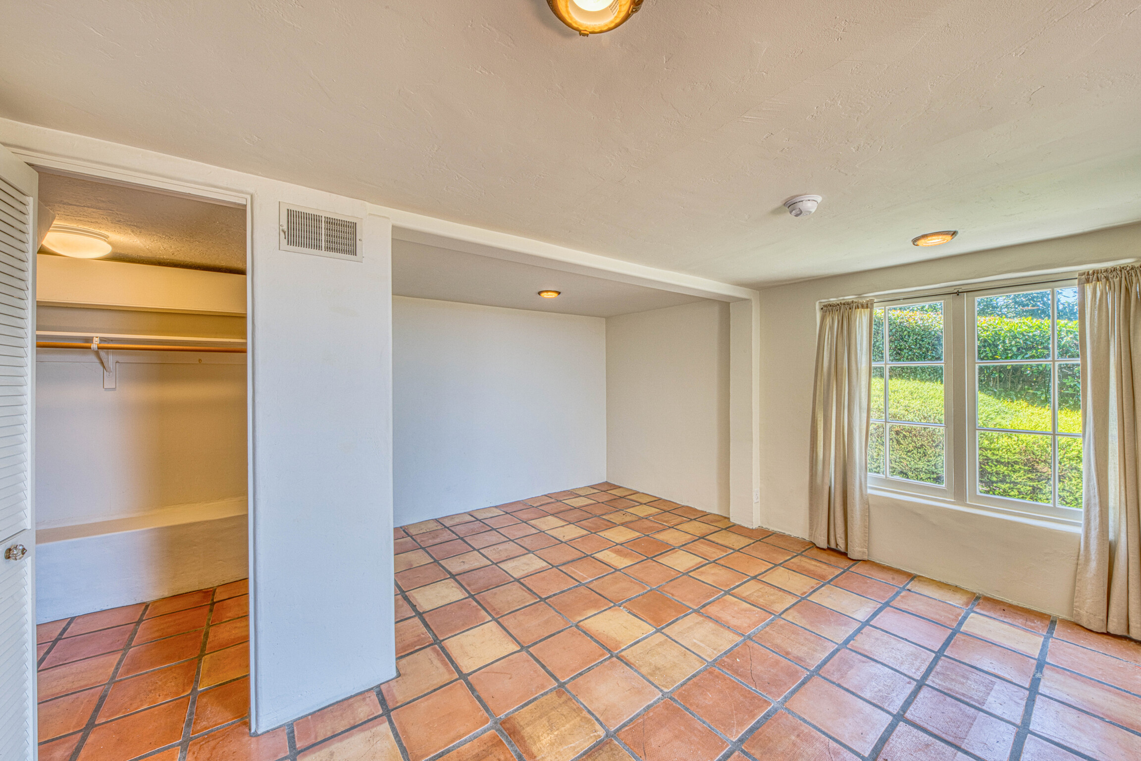  24489 San Mateo Avenue - 物件實景