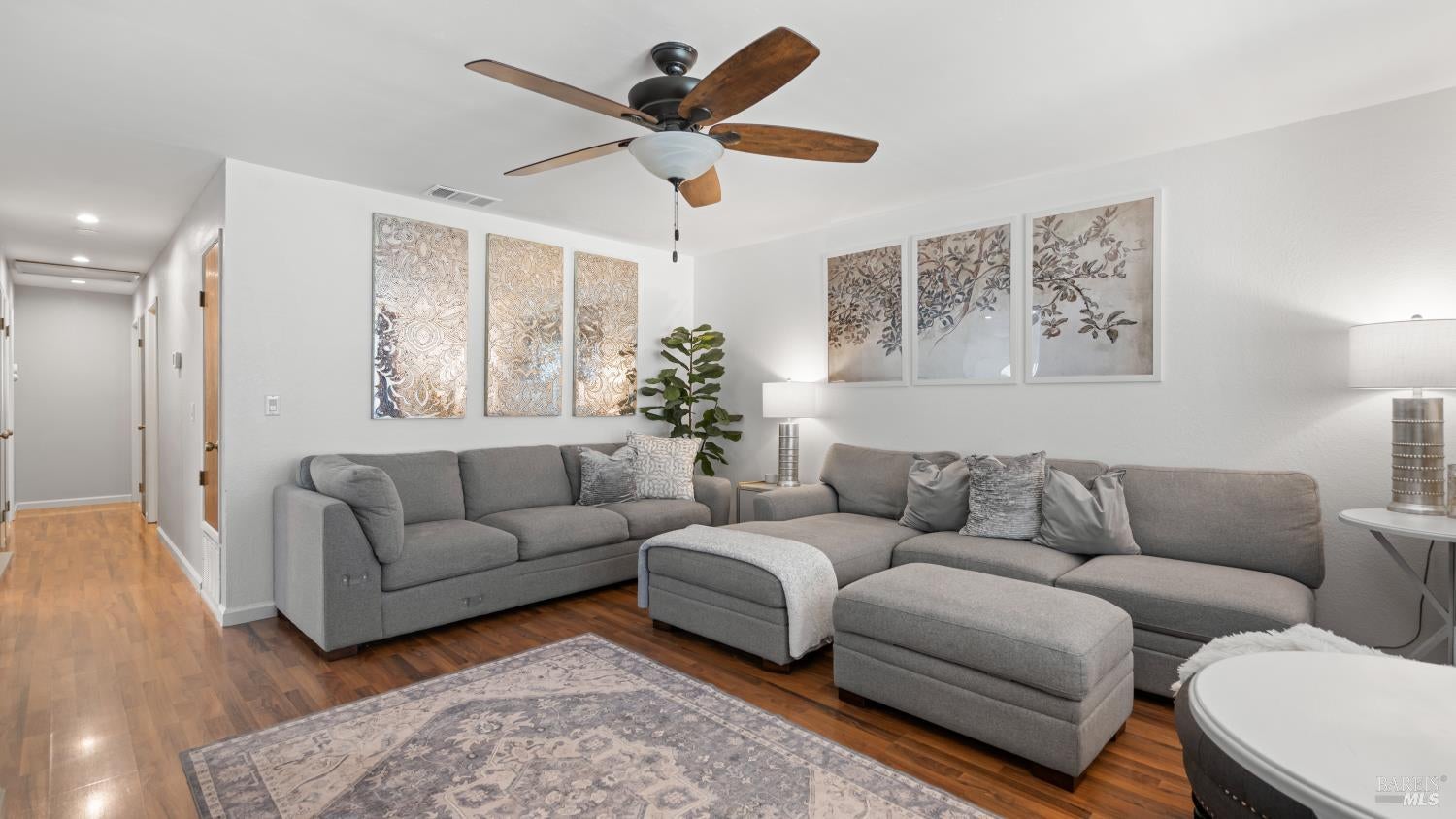 Suisun City, California, 94585, United States, 3 Bedrooms Bedrooms, ,2 BathroomsBathrooms,Residential,For Sale,1932599