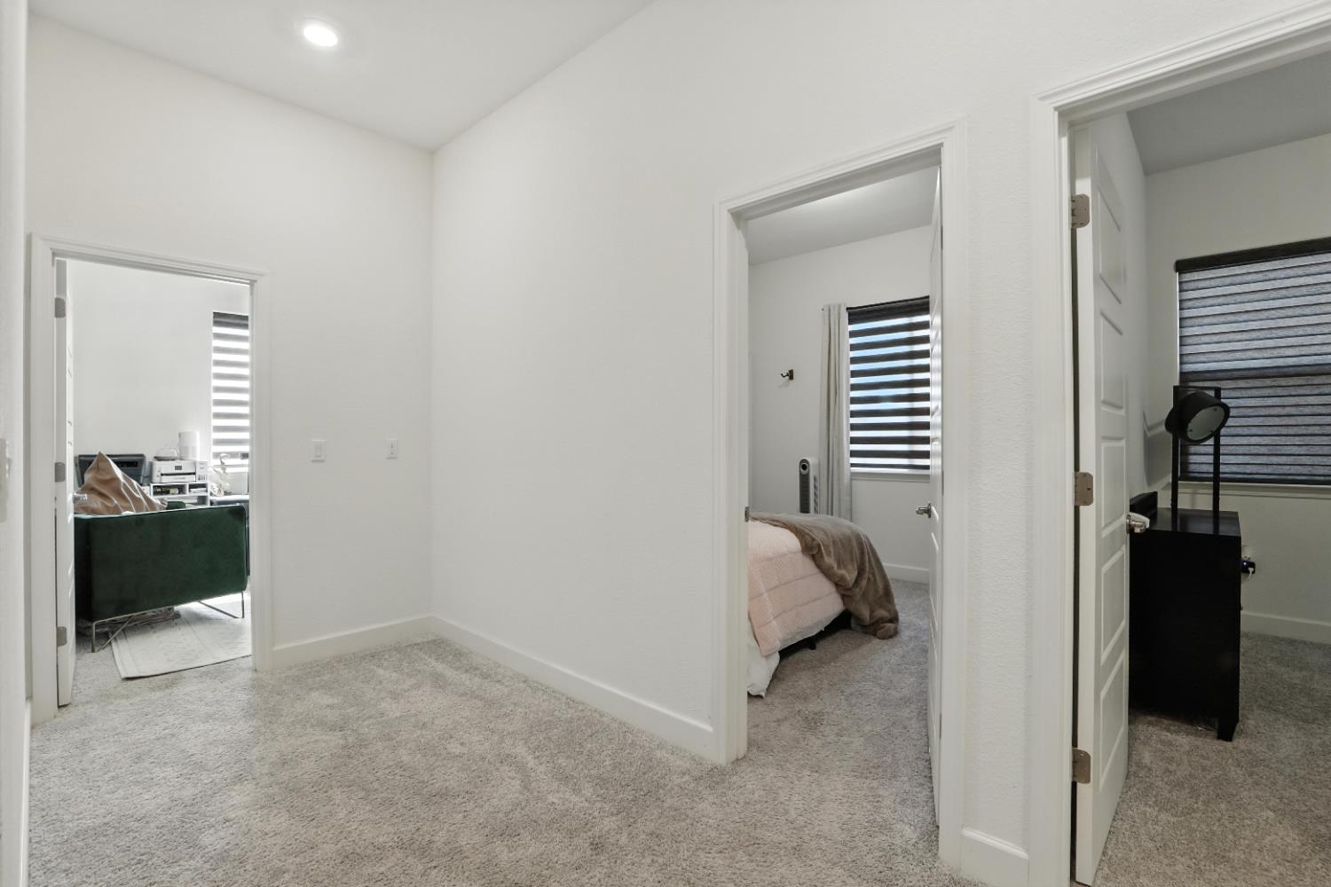 Sacramento, California, 95835, United States, 4 Bedrooms Bedrooms, ,3 BathroomsBathrooms,Residential,For Sale,1890575