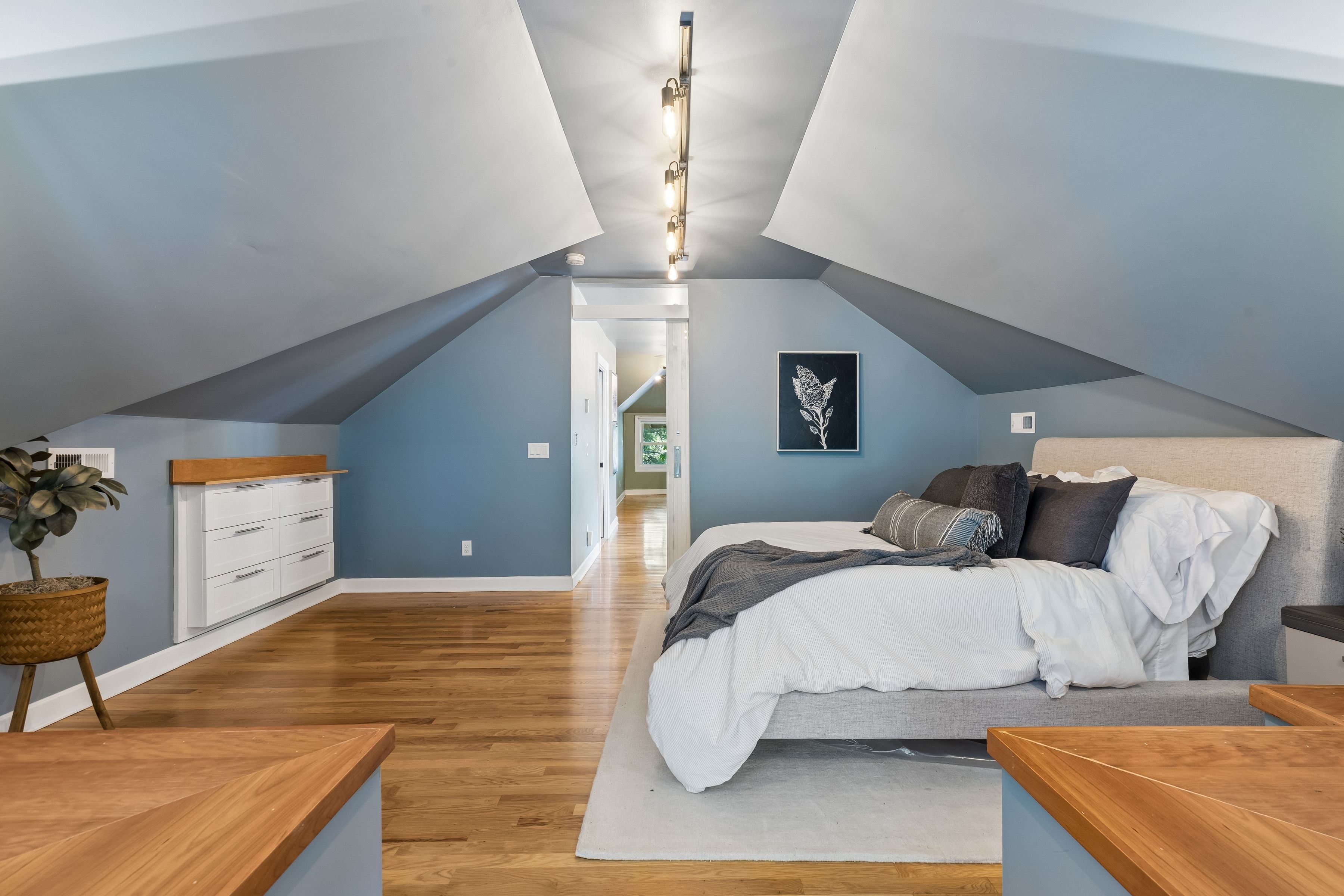  Sophisticated Bryn Mawr Living with Stunning Primary Retreat - 物件實景