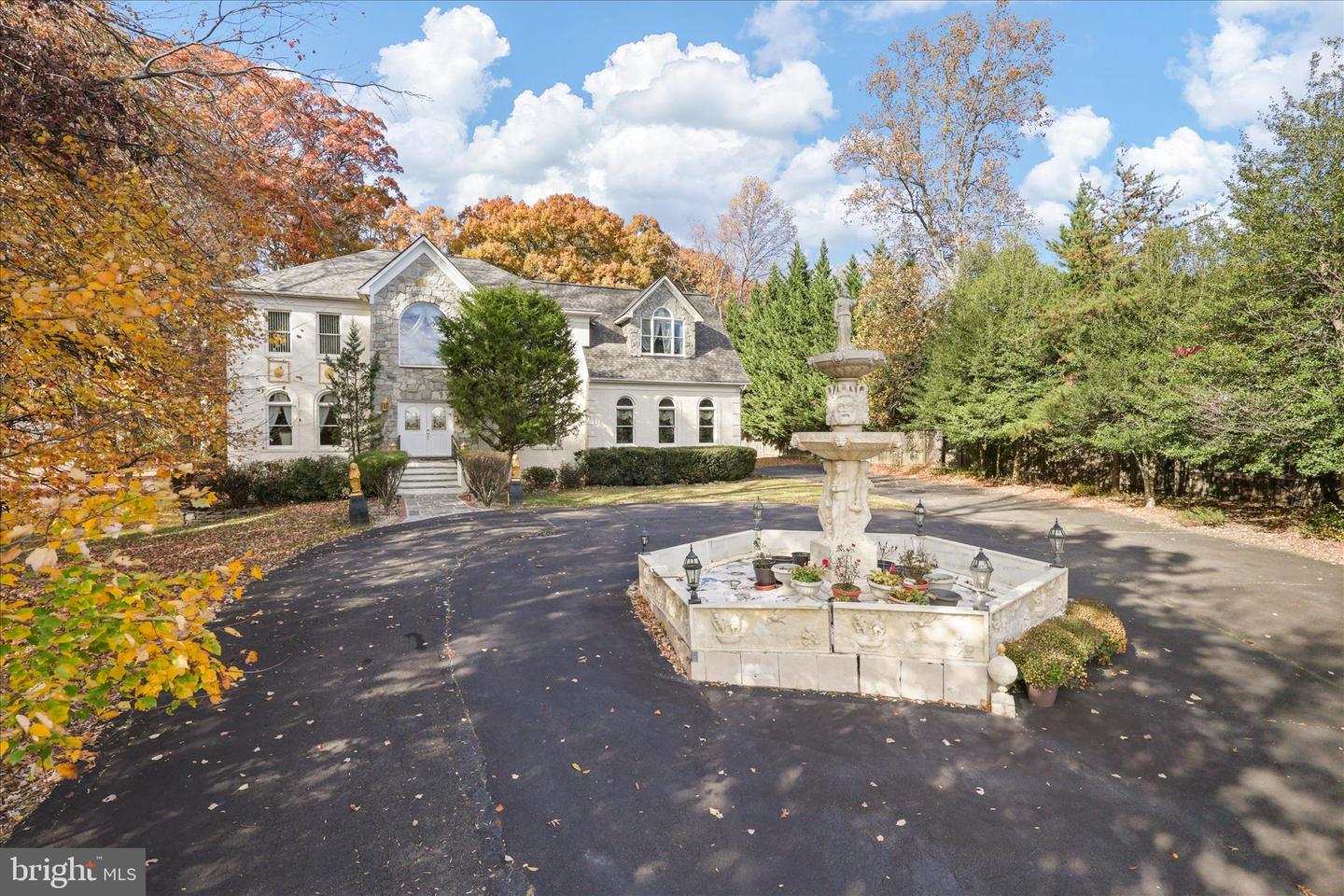 Reston, Virginia, 20190, United States, 6 Bedrooms Bedrooms, ,6 BathroomsBathrooms,Residential,For Sale,1987632