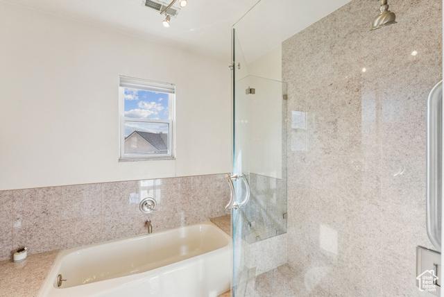 Layton, Utah, 84040, United States, 5 Bedrooms Bedrooms, ,4 BathroomsBathrooms,Residential,For Sale,1992771