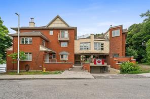Ottawa, Ontario, K1N 9N7, CA, 2 Bedrooms Bedrooms, ,3 BathroomsBathrooms,Residential,For Sale,1966889