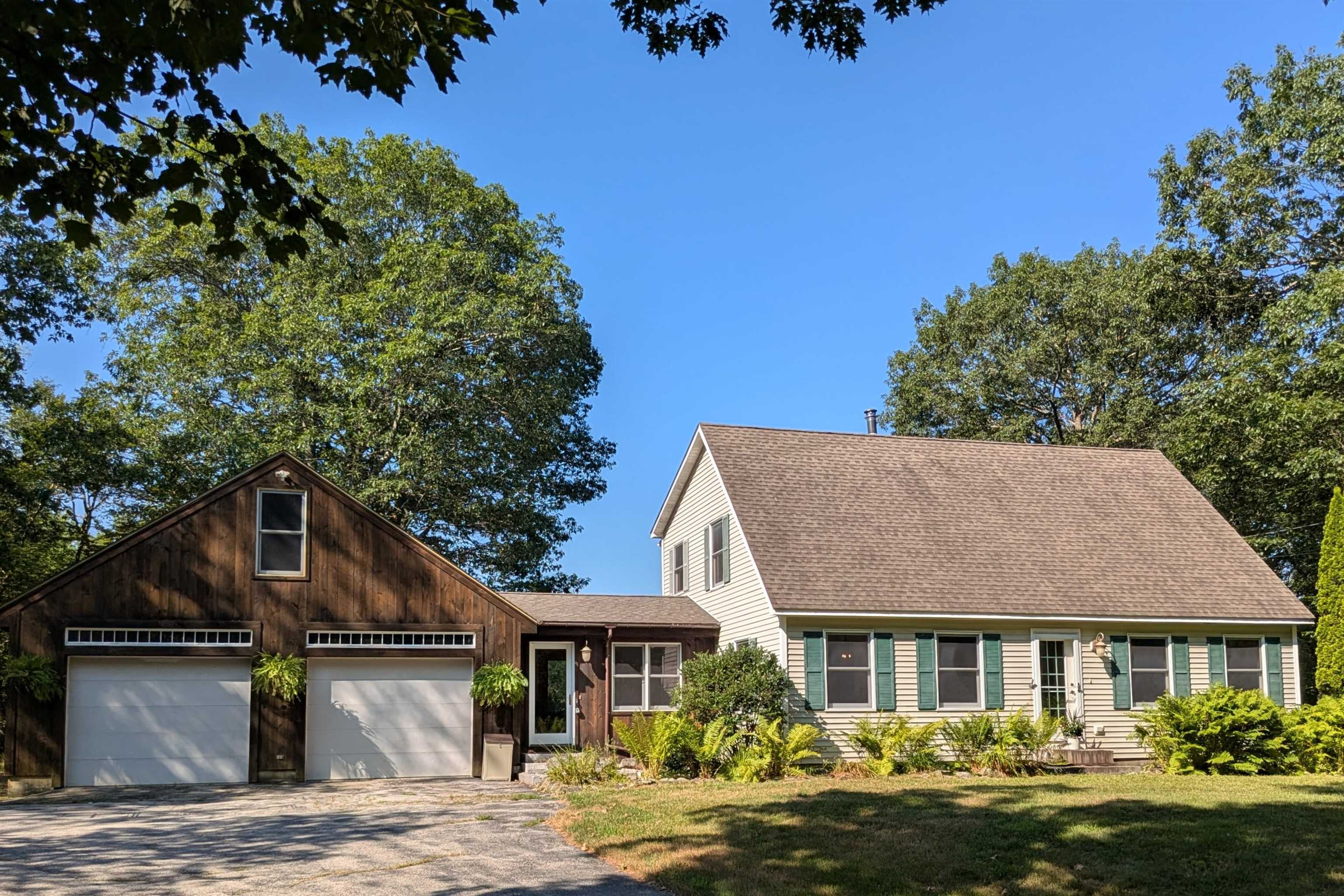 Lyndeborough, New Hampshire, 03082, United States, 3 Bedrooms Bedrooms, ,2 BathroomsBathrooms,Residential,For Sale,1917291