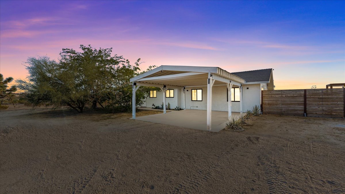 Yucca Valley, California, 92284, United States, 4 Bedrooms Bedrooms, ,2 BathroomsBathrooms,Residential,For Sale,1978728