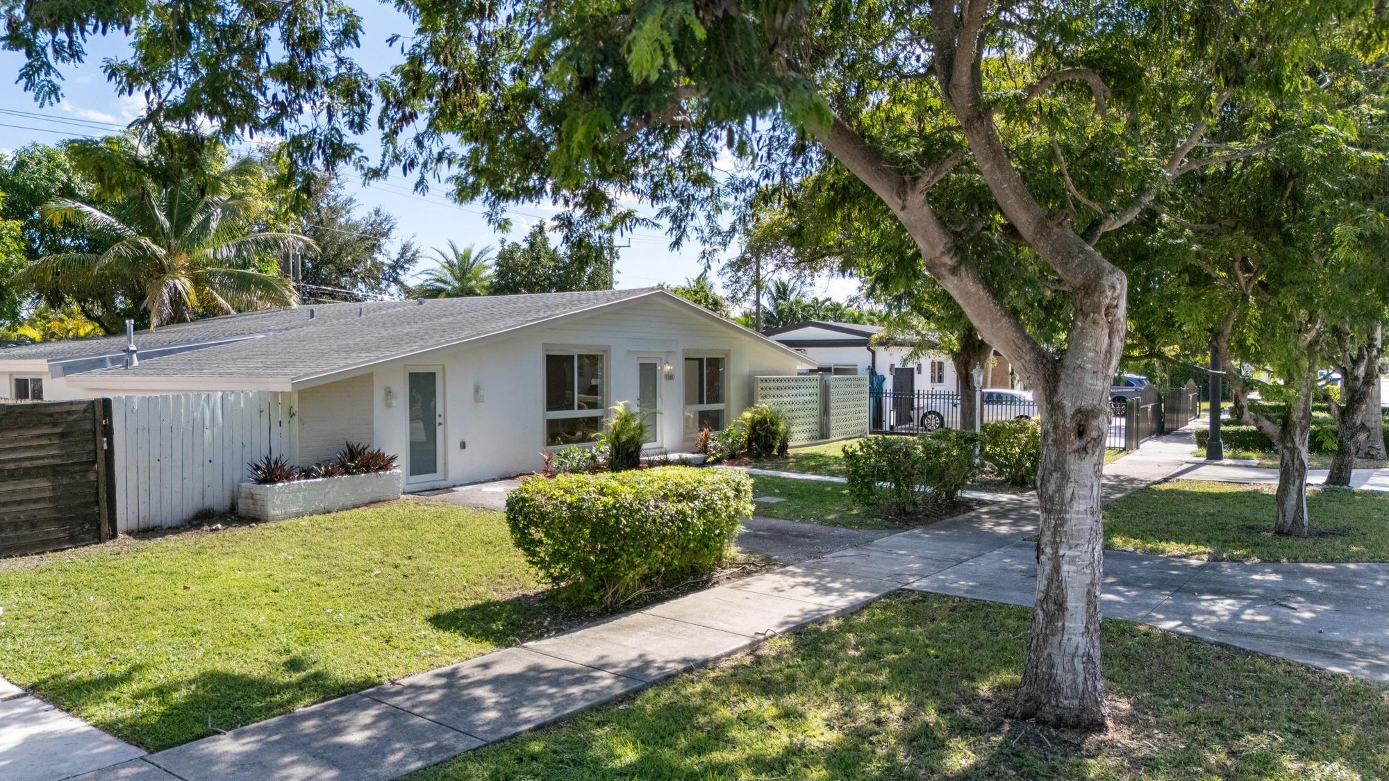 Cutler Bay, Florida, 33189, United States, 5 Bedrooms Bedrooms, ,2 BathroomsBathrooms,Residential,For Sale,1987060