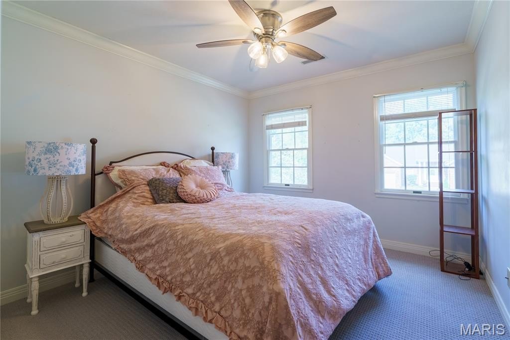 Glen Carbon, Illinois, 62034, United States, 5 Bedrooms Bedrooms, ,4 BathroomsBathrooms,Residential,For Sale,1977133