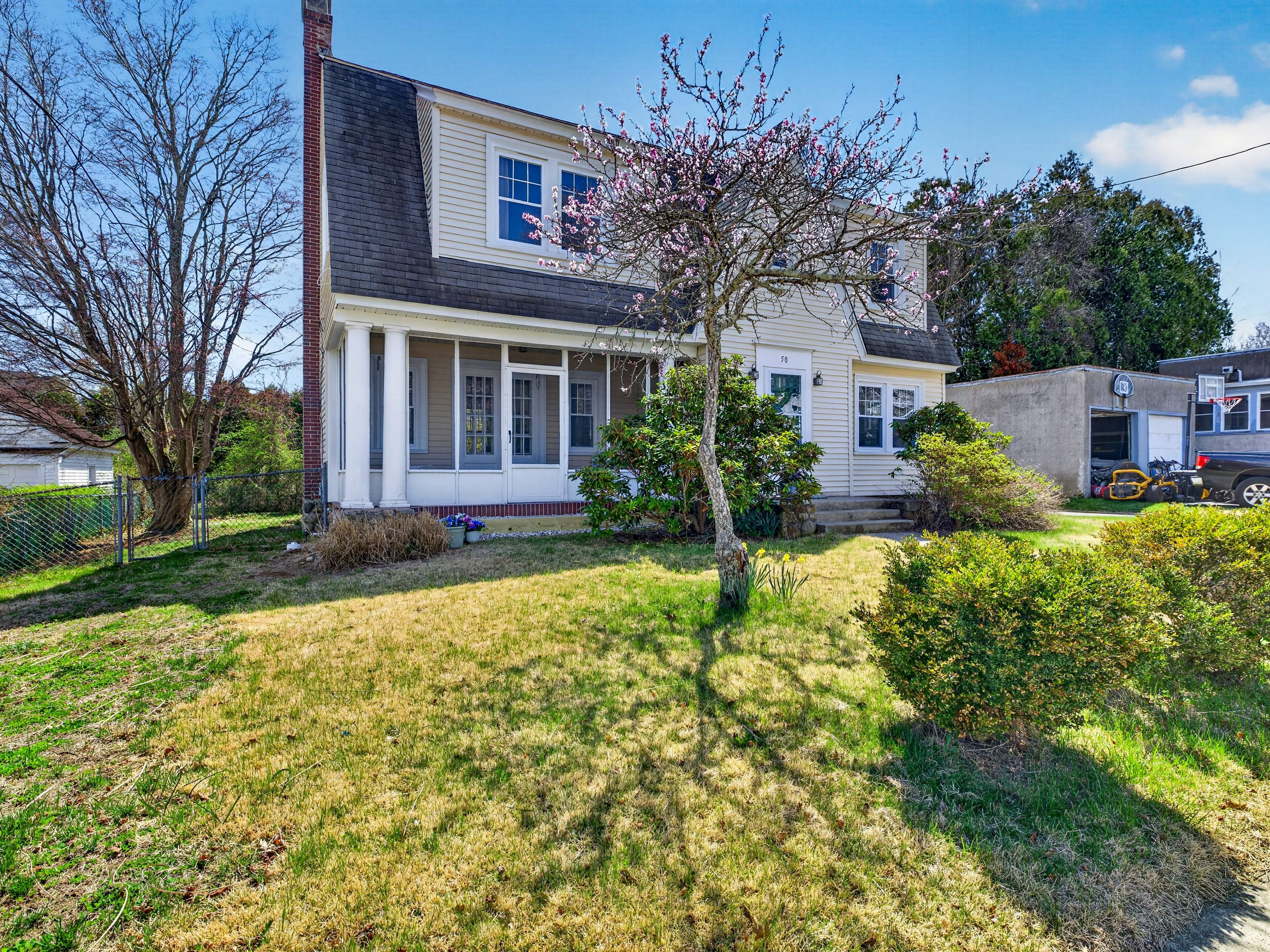  Charming 4-Bedroom Home in New London - 物件實景