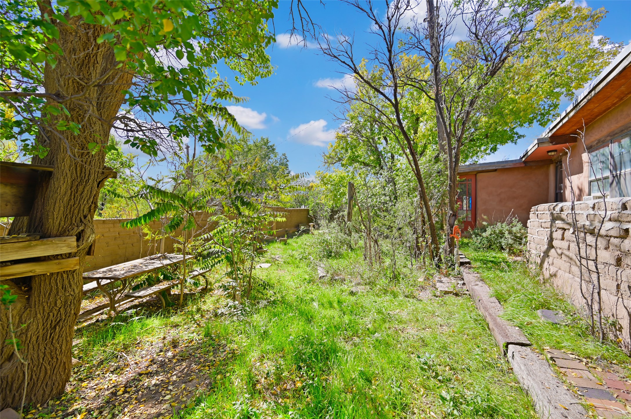  1325 Cerro Gordo Road - 物件實景