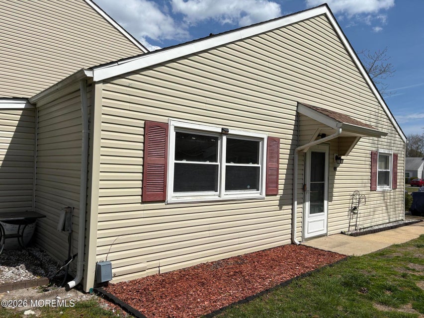 Seas Ct, Barnegat, NJ 08005