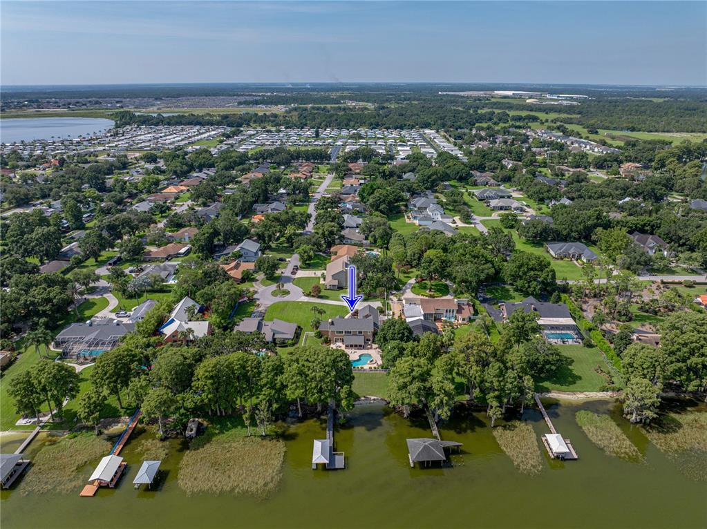 Winter Haven, Florida, 33884, United States, 3 Bedrooms Bedrooms, ,4 BathroomsBathrooms,Residential,For Sale,1895737