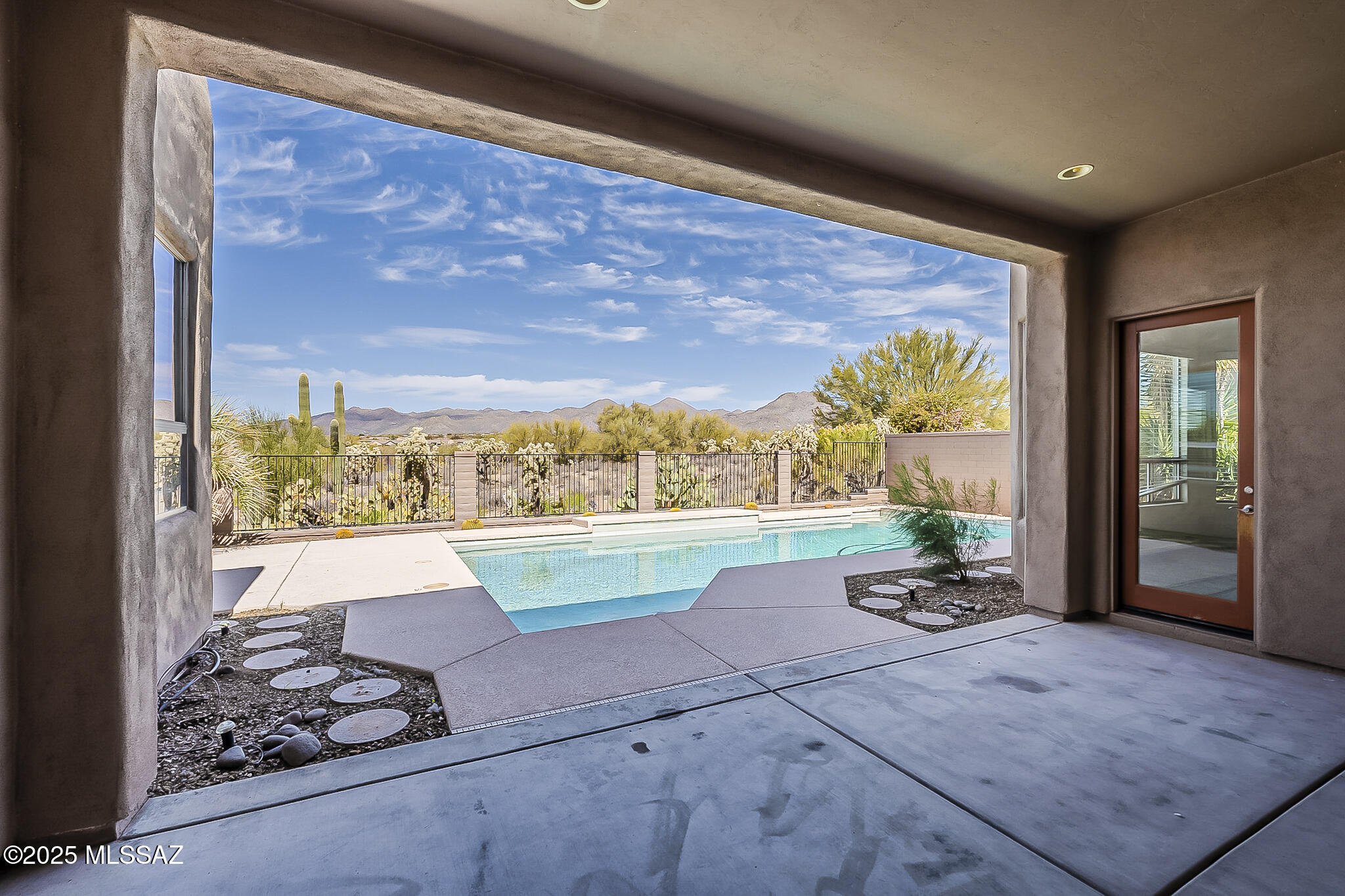 Marana, Arizona, 85658, United States, 4 Bedrooms Bedrooms, ,3 BathroomsBathrooms,Residential,For Sale,1737684