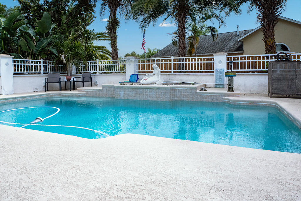 3329 Lake View Circle, Melbourne, Florida, 32934, United States, 4 Bedrooms Bedrooms, ,3 BathroomsBathrooms,Residential,For Sale,3329 Lake View Circle,1482644