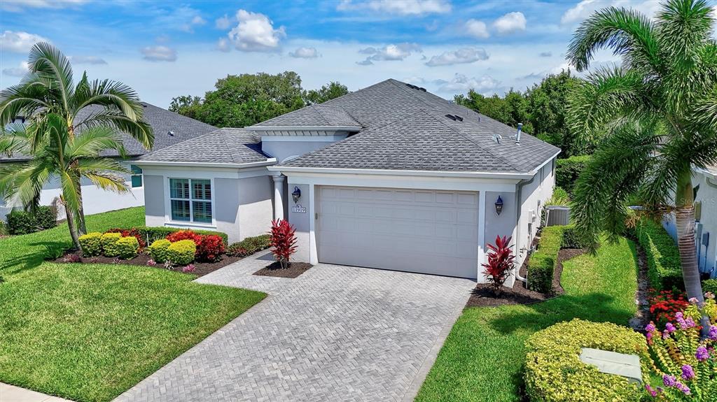 Bradenton, Florida, 34212, United States, 2 Bedrooms Bedrooms, ,2 BathroomsBathrooms,Residential,For Sale,1891618
