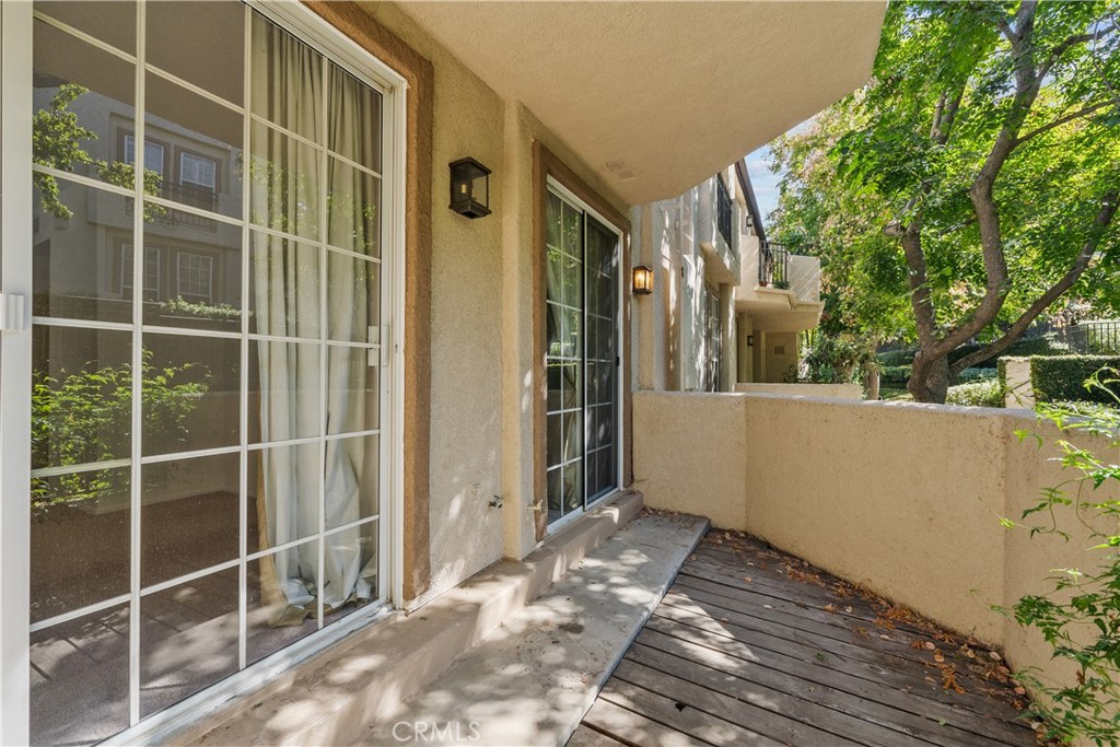 Valencia, California, 91355, United States, 2 Bedrooms Bedrooms, ,2 BathroomsBathrooms,Residential,For Sale,1937123