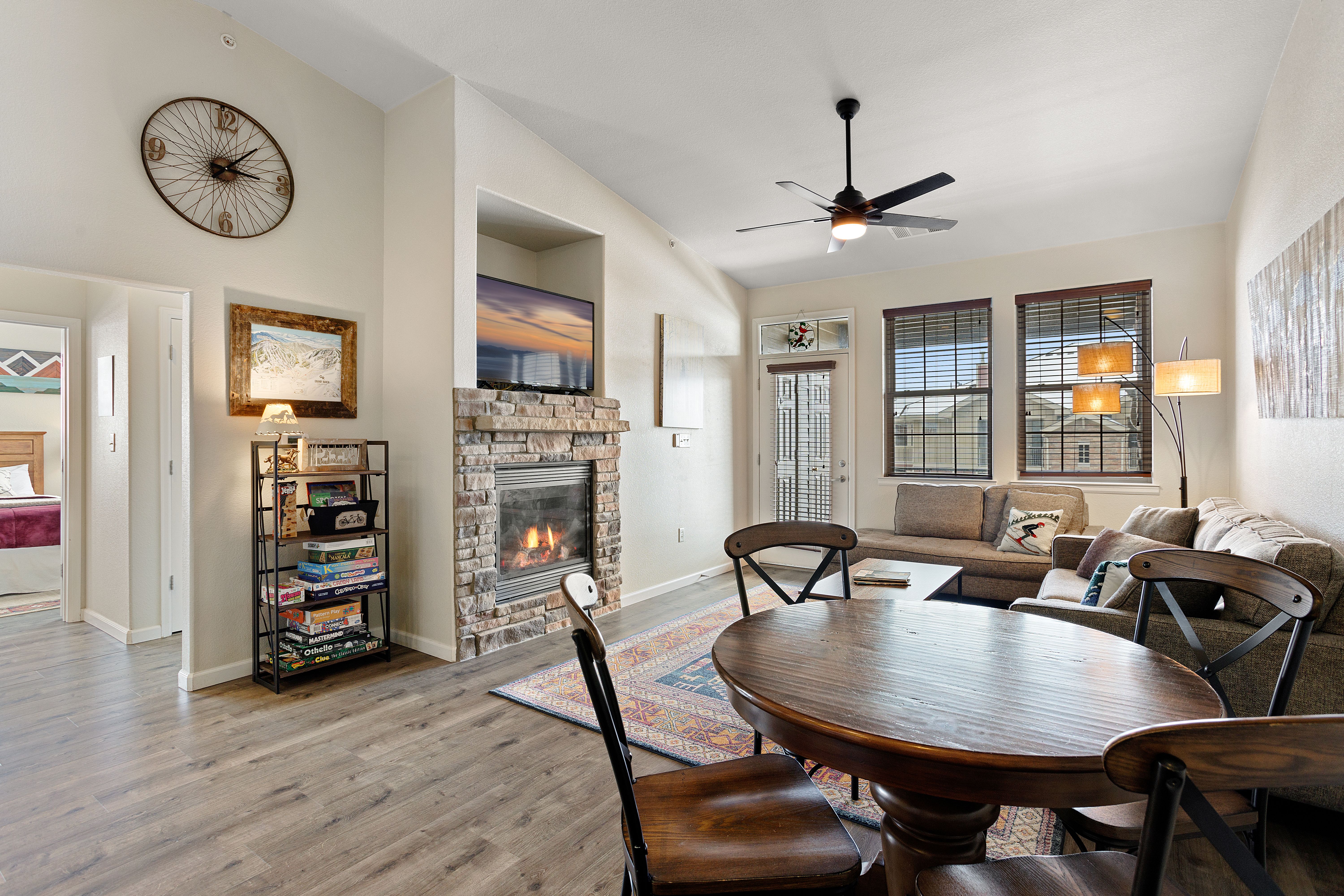  Desirable Top Floor Mountain Getaway In Aspen Meadows - 物件實景