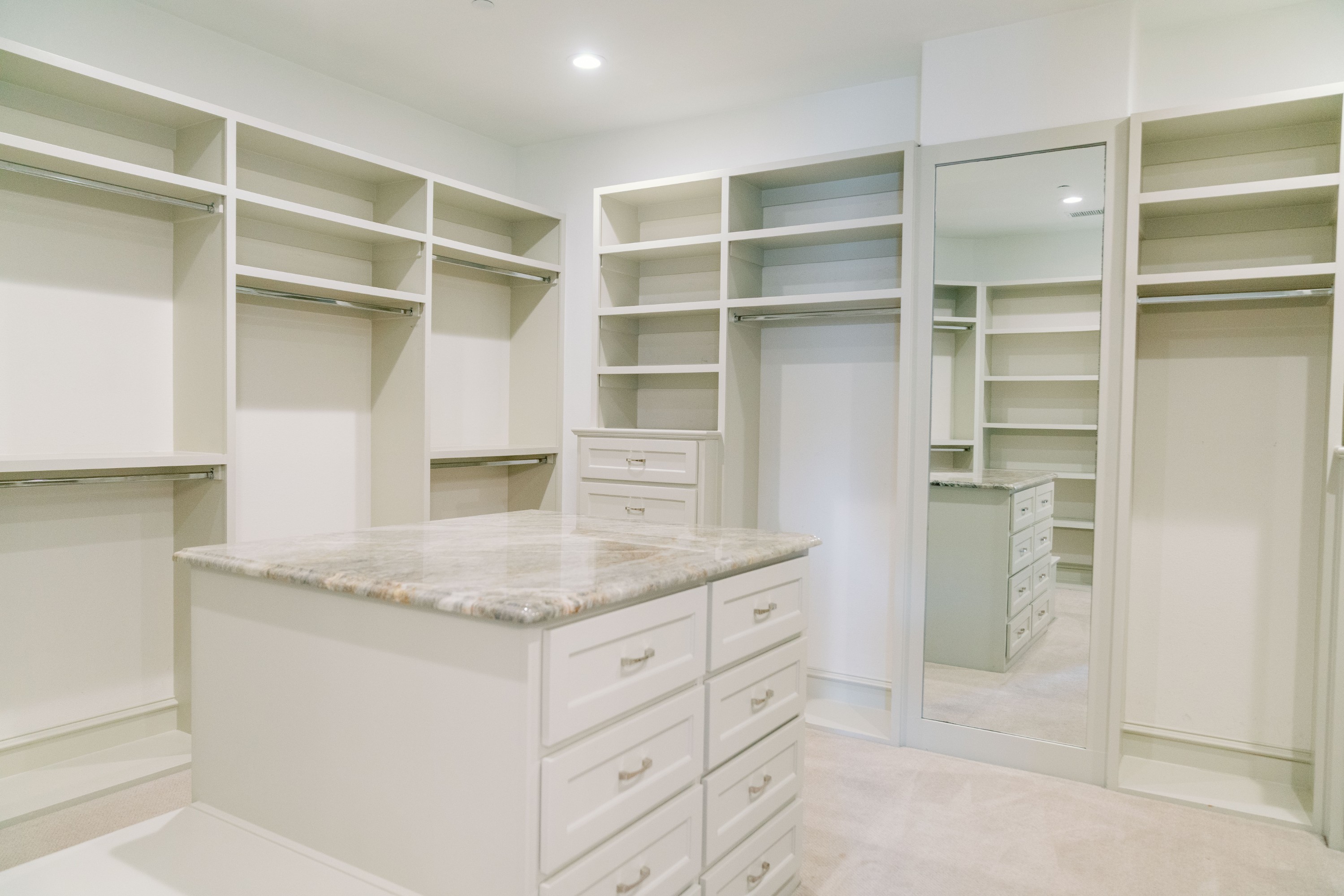  French Elegance in the heart of Highland Park zoned to Bradfield - 物件實景