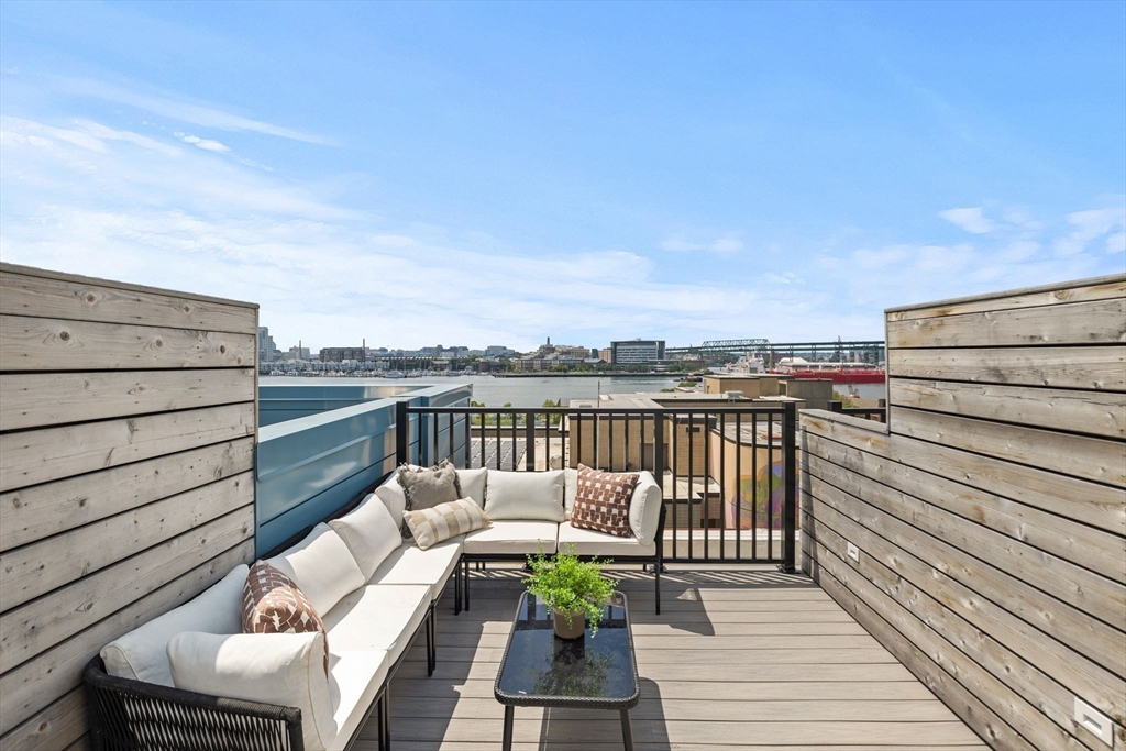 Boston, Massachusetts, 02128, United States, 2 Bedrooms Bedrooms, ,2 BathroomsBathrooms,Residential,For Sale,1905792