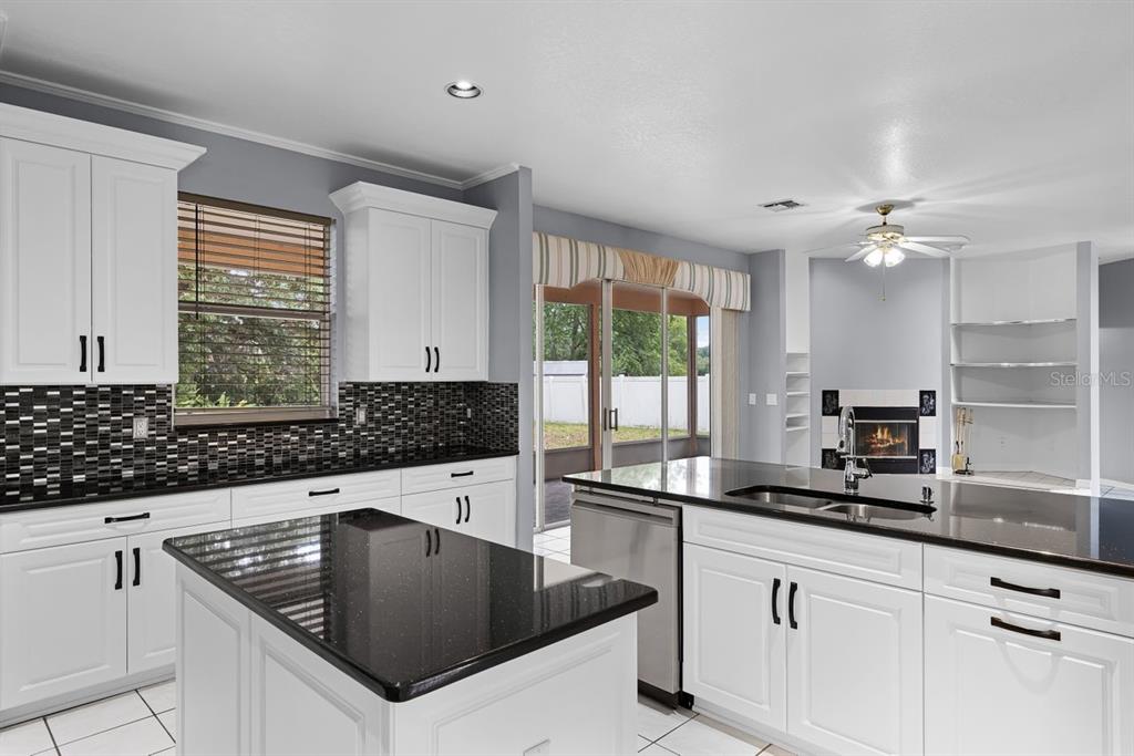 Apopka, Florida, 32712, United States, 5 Bedrooms Bedrooms, ,5 BathroomsBathrooms,Residential,For Sale,1806411