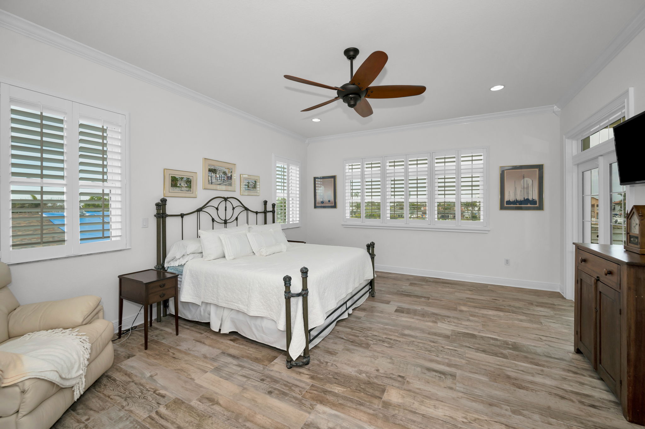 Treasure Island, Florida, 33706, United States, 3 Bedrooms Bedrooms, ,3 BathroomsBathrooms,Residential,For Sale,1974572