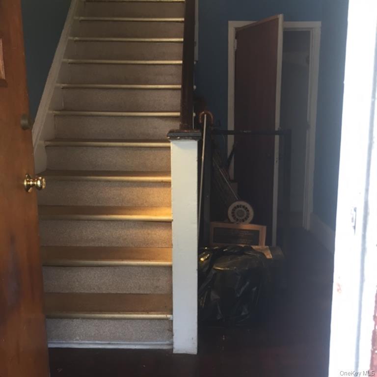 New Rochelle, New York, 10801, United States, 4 Bedrooms Bedrooms, ,2 BathroomsBathrooms,Residential,For Sale,1975249