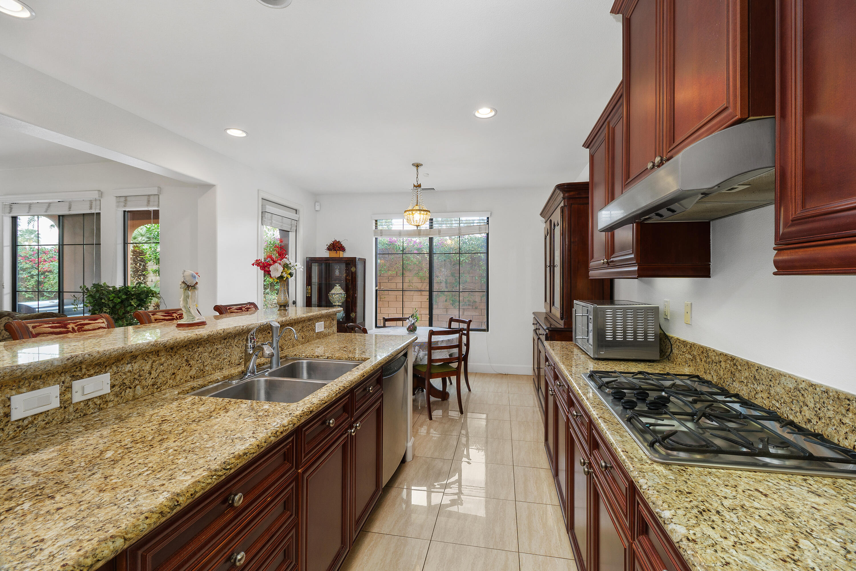 Palm Desert, California, 92260, United States, 2 Bedrooms Bedrooms, ,3 BathroomsBathrooms,Residential,For Sale,1744542