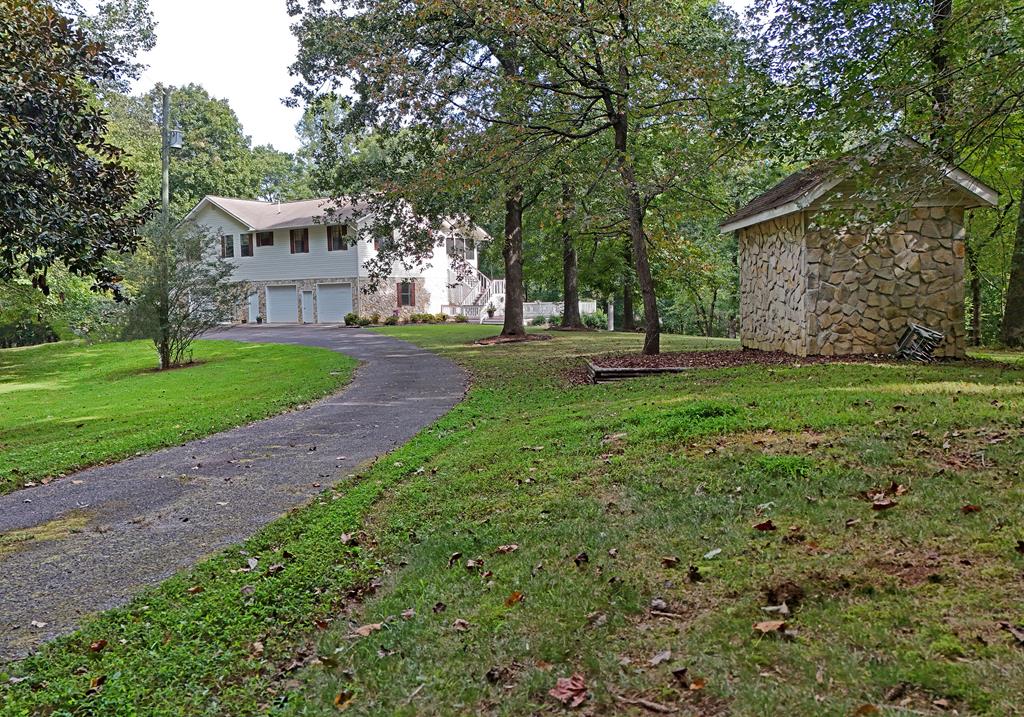 Ellijay, Georgia, 30536, United States, 4 Bedrooms Bedrooms, ,3 BathroomsBathrooms,Residential,For Sale,1940340