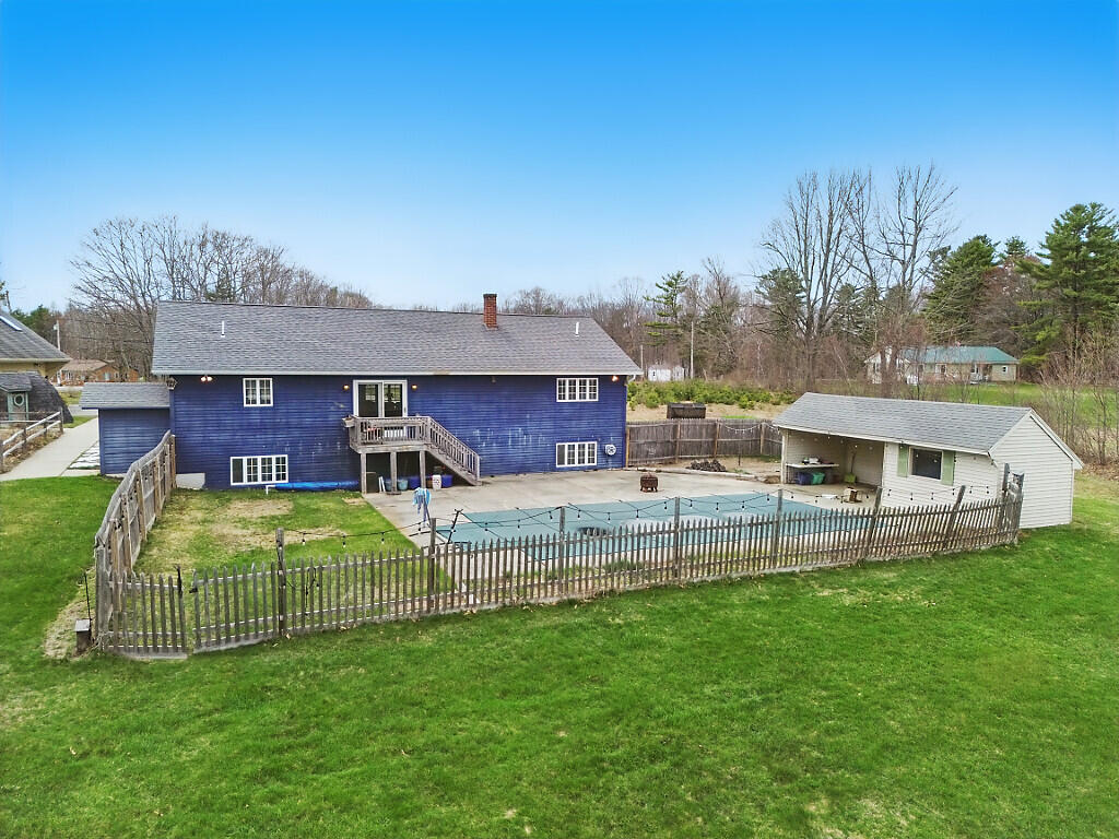 China, Maine, 04358, United States, 6 Bedrooms Bedrooms, ,3 BathroomsBathrooms,Residential,For Sale,1898689
